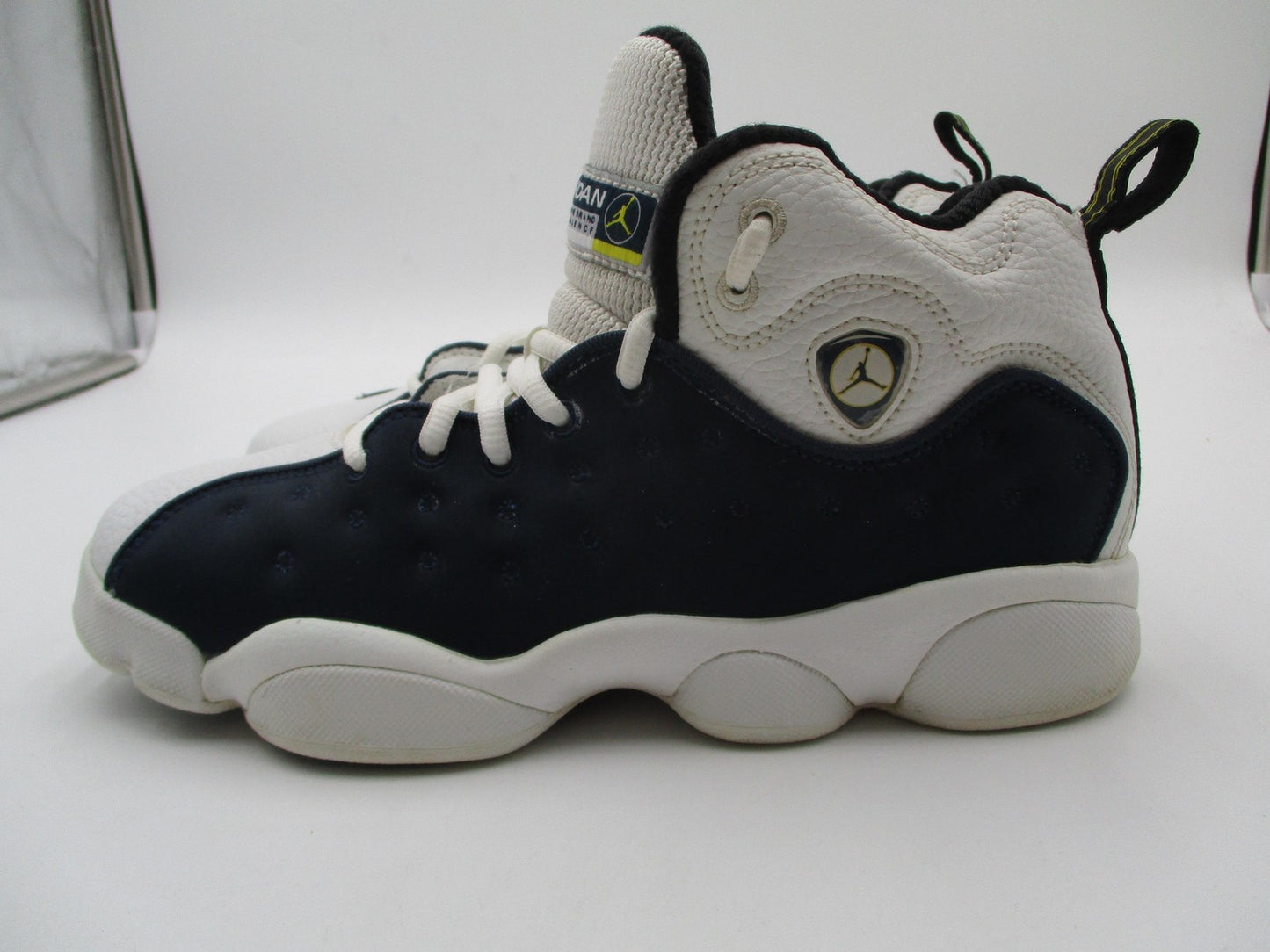 Jordan Jumpman Team 1 Shoes Youth 6Y White Navy Basketball Sneakers 820273-4174