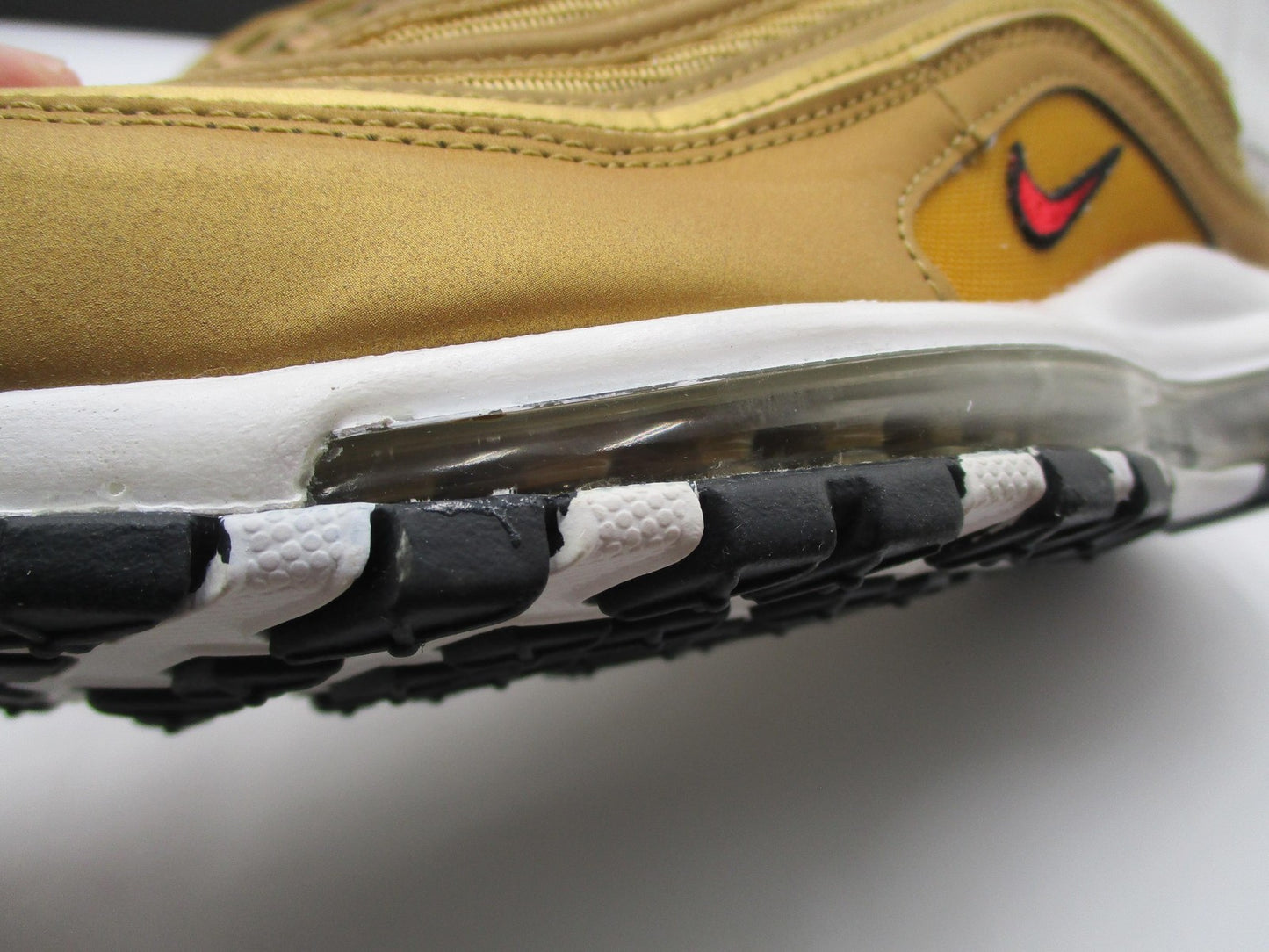 Nike Air Max 97 OG Shoes Womens Size 10.5 Metallic Gold Varsity Red DQ9131-70014