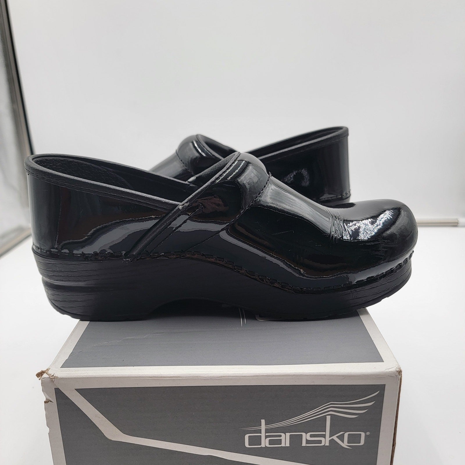 Dansko Wide XP 2.0 Waterproof Pull Up Clog Patent Leather Black 7.51
