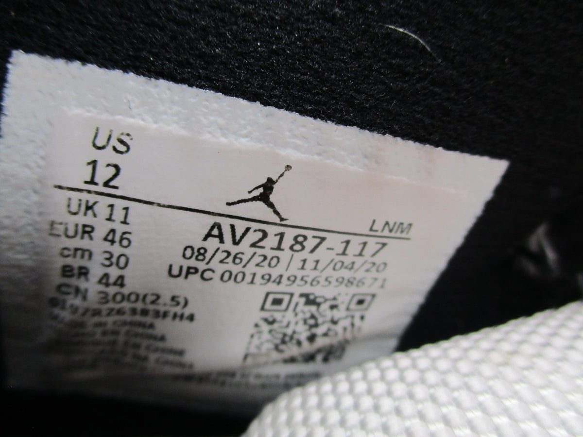 Air Jordan 11 Retro Low Shoes Mens Size 12 White Legend Blue Sneakers AV2187-11718