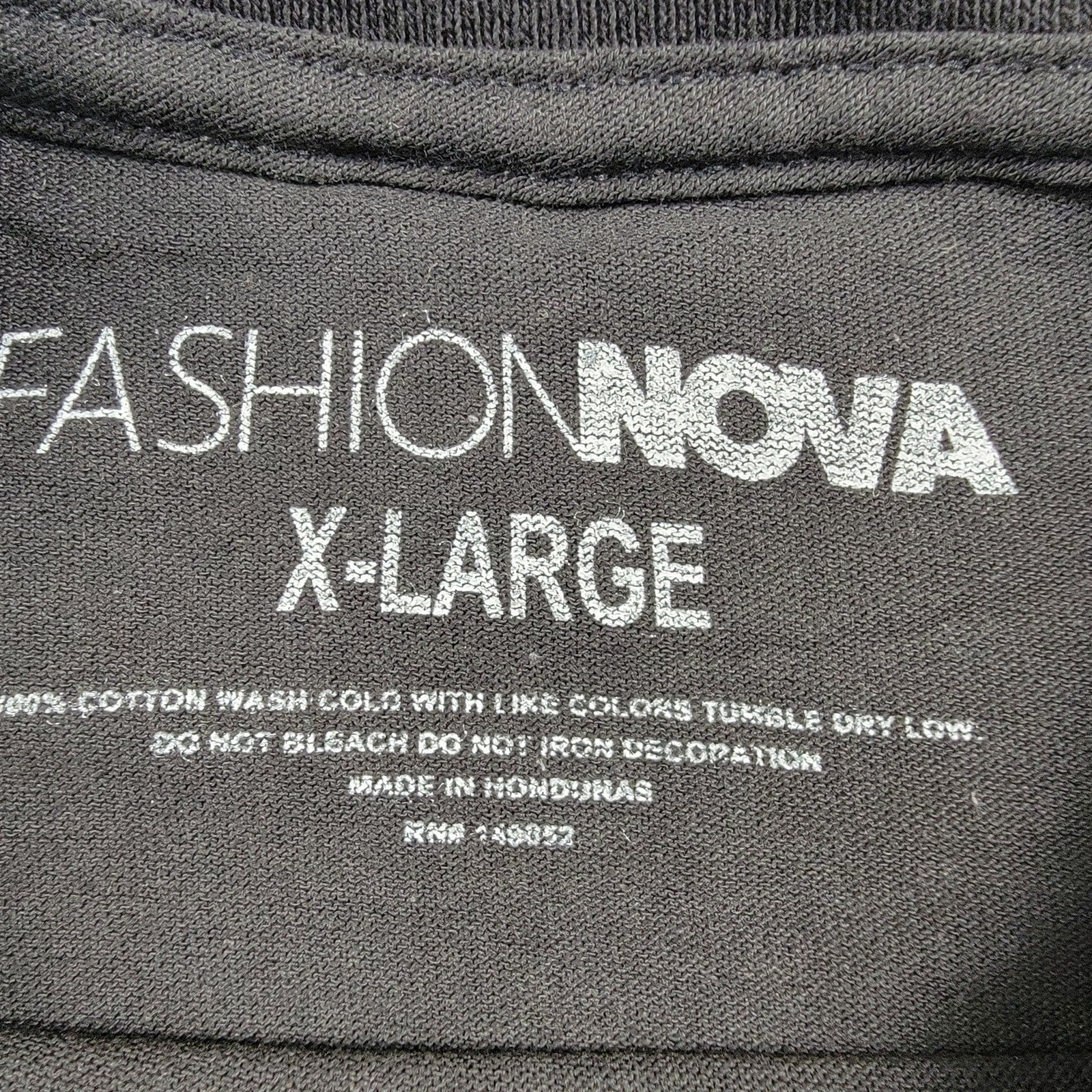 FashionNova 'Just a Good Mom with a Hood Playlist' Black Short Sleeve Tee Sz XL2