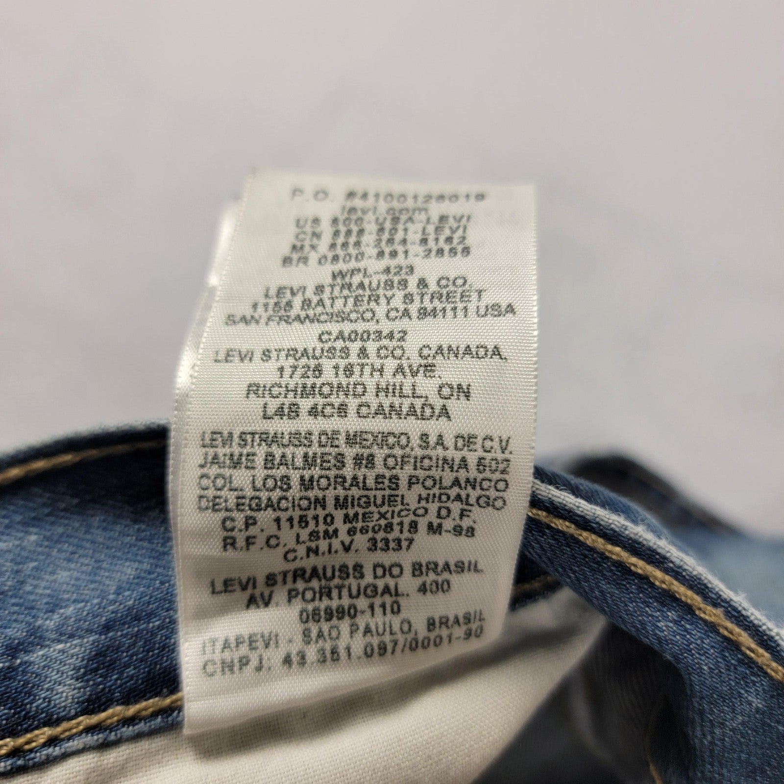Levis 505 Jeans Mens 32x32 Straight Fit Denim Classic Medium Wash Distressed 96111