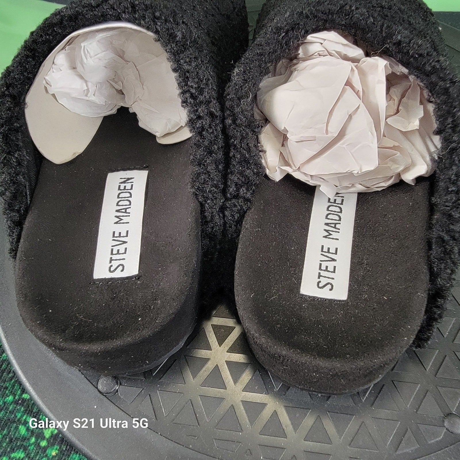 Steve Madden Women's Size 5, Vessel Faux Fur Slide Closed Toe Black Slippers 3