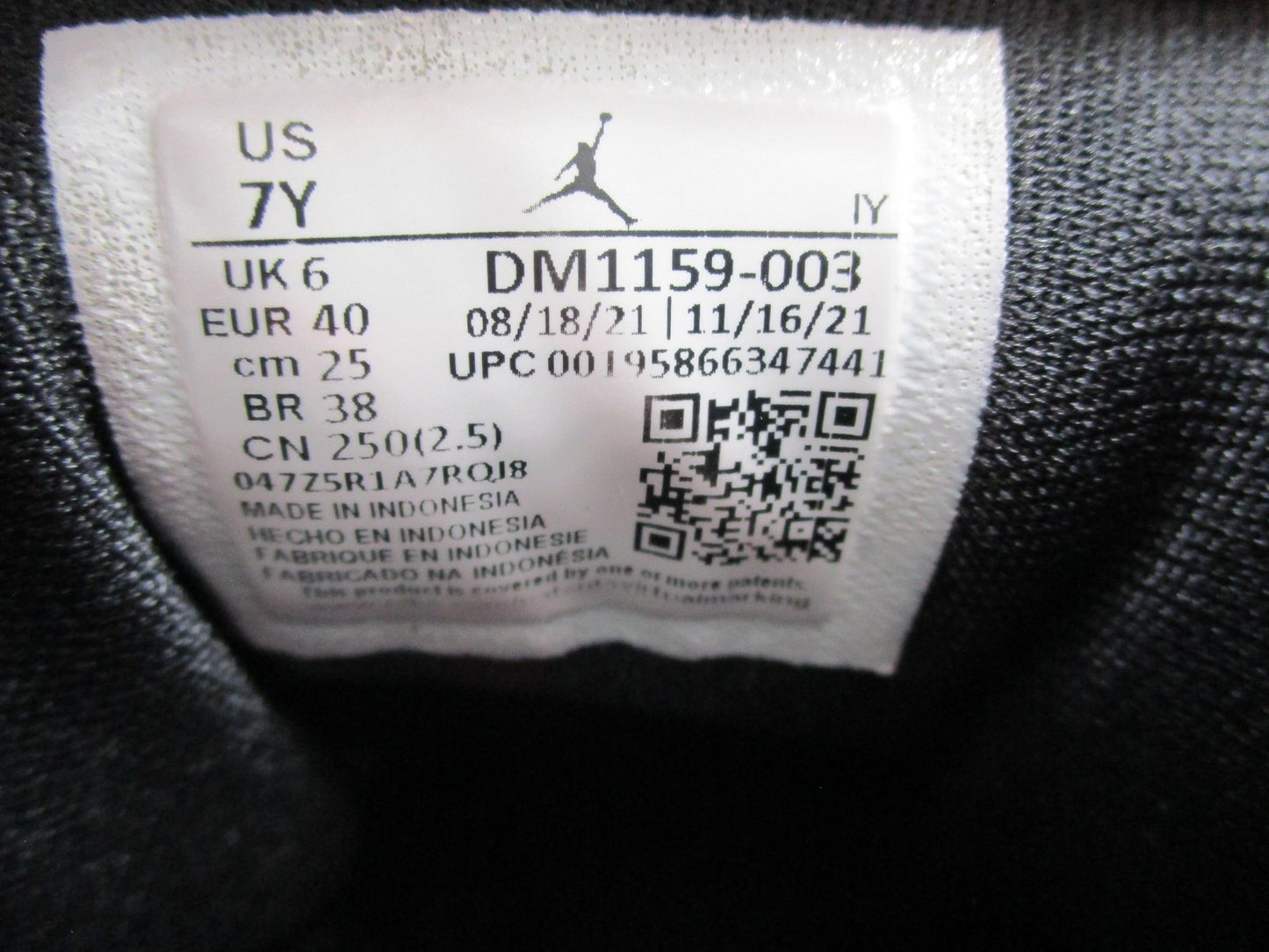 Nike Air Jordan 61723 Shoes Youth Size 7Y Black Red Basketball DM1159003 1K77