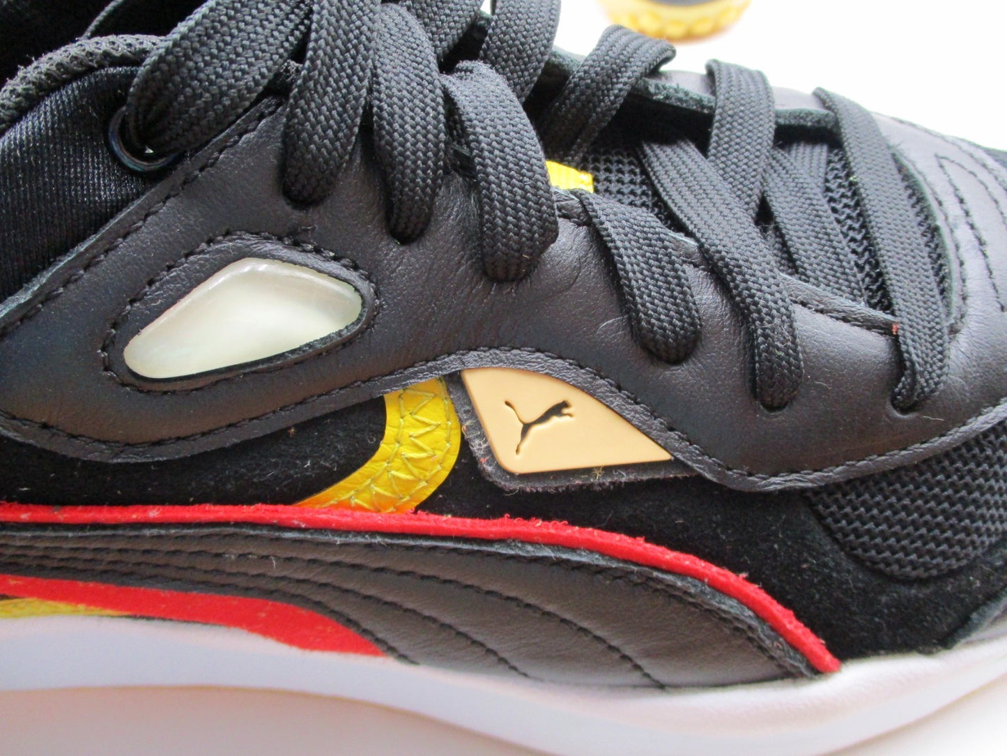 Puma Mirage Sport Retro Sneakers Black Red Yellow Men’s Size 9 37582002 (1B9)6