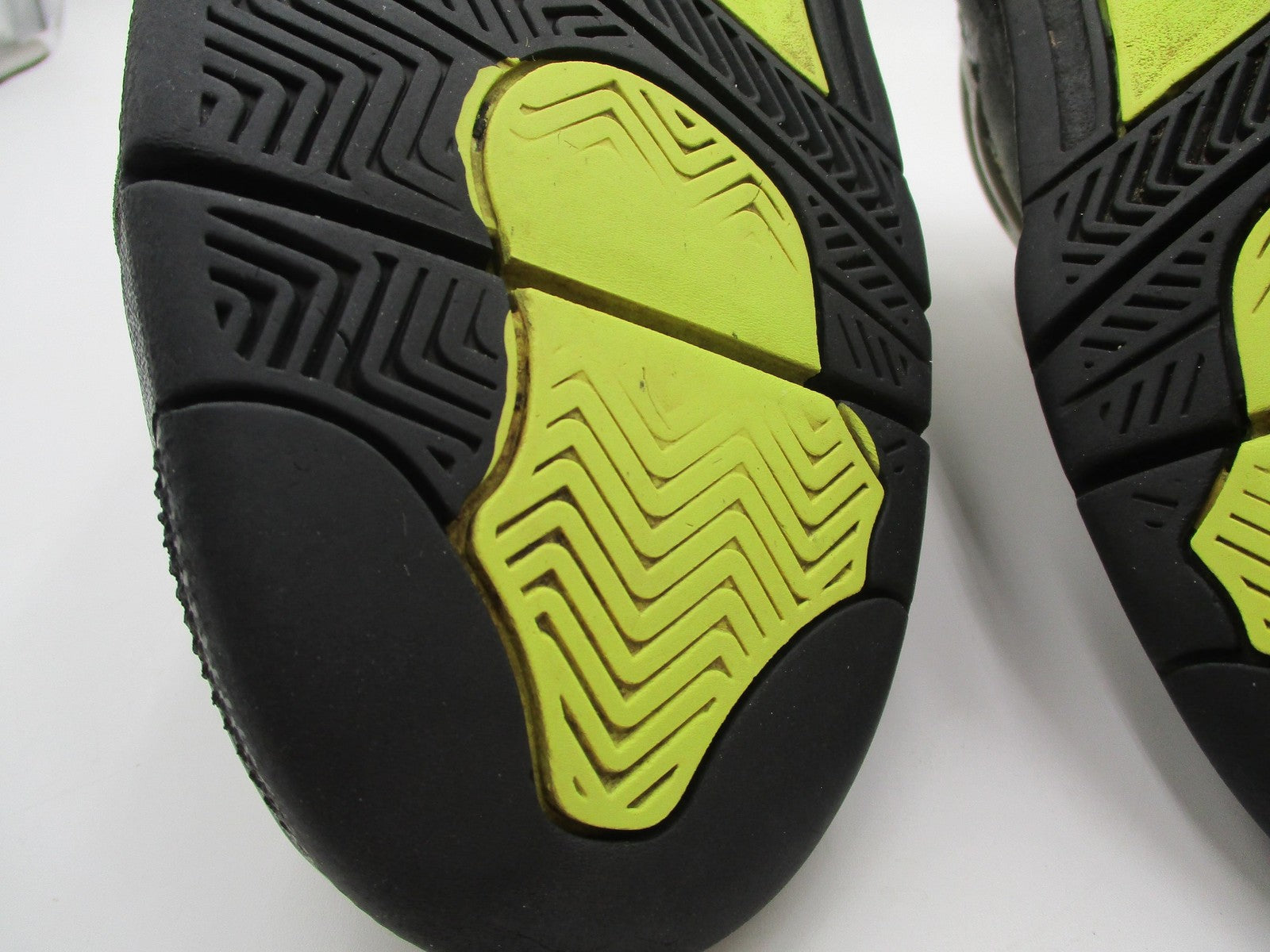 Jordan Air Jordan 4 Retro SE Shoes Mens Size 8 Gray Volt Neon 95 CT5342007 1U217