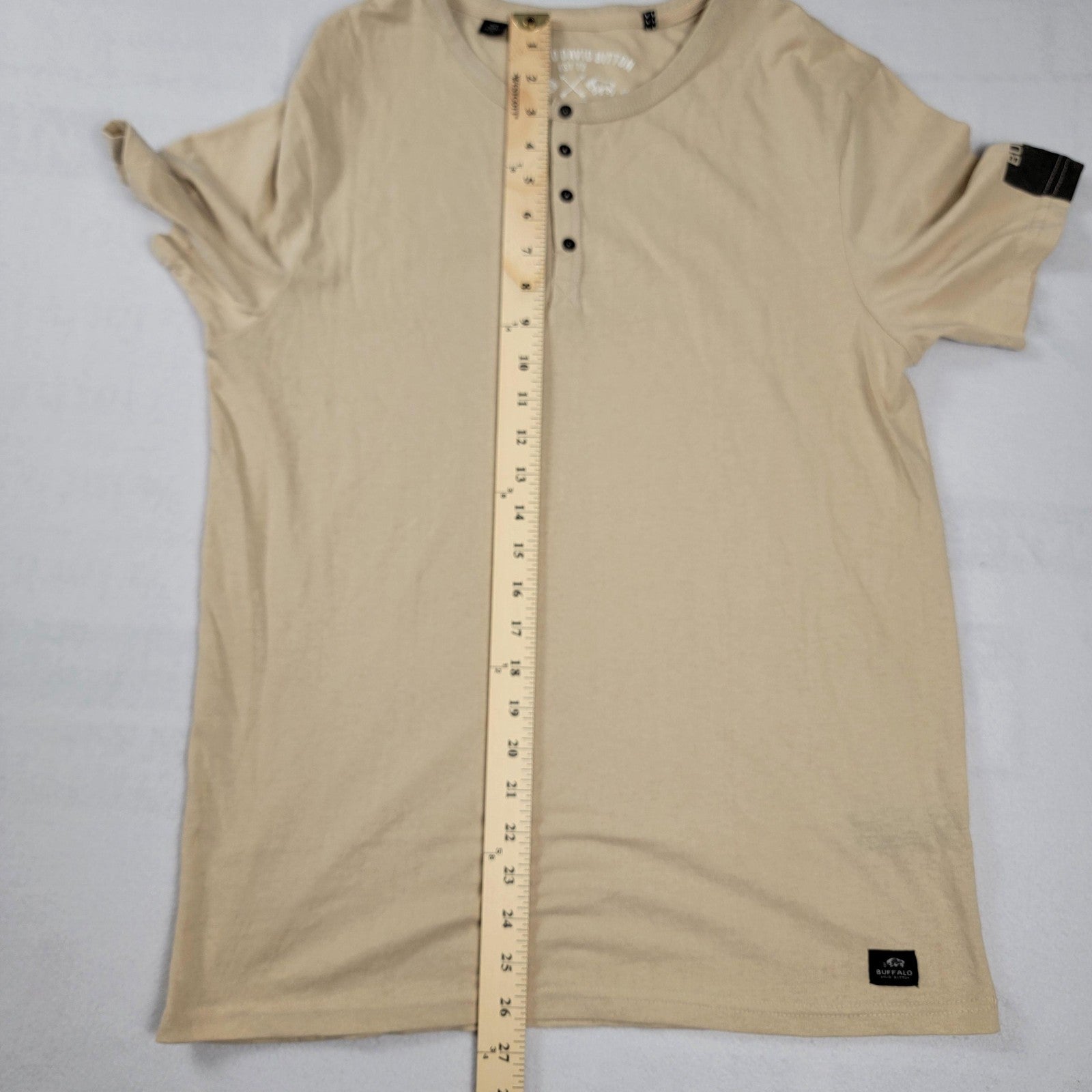 Buffalo David Bitton Shirt Mens Small Tan Henley Short Sleeve Patch