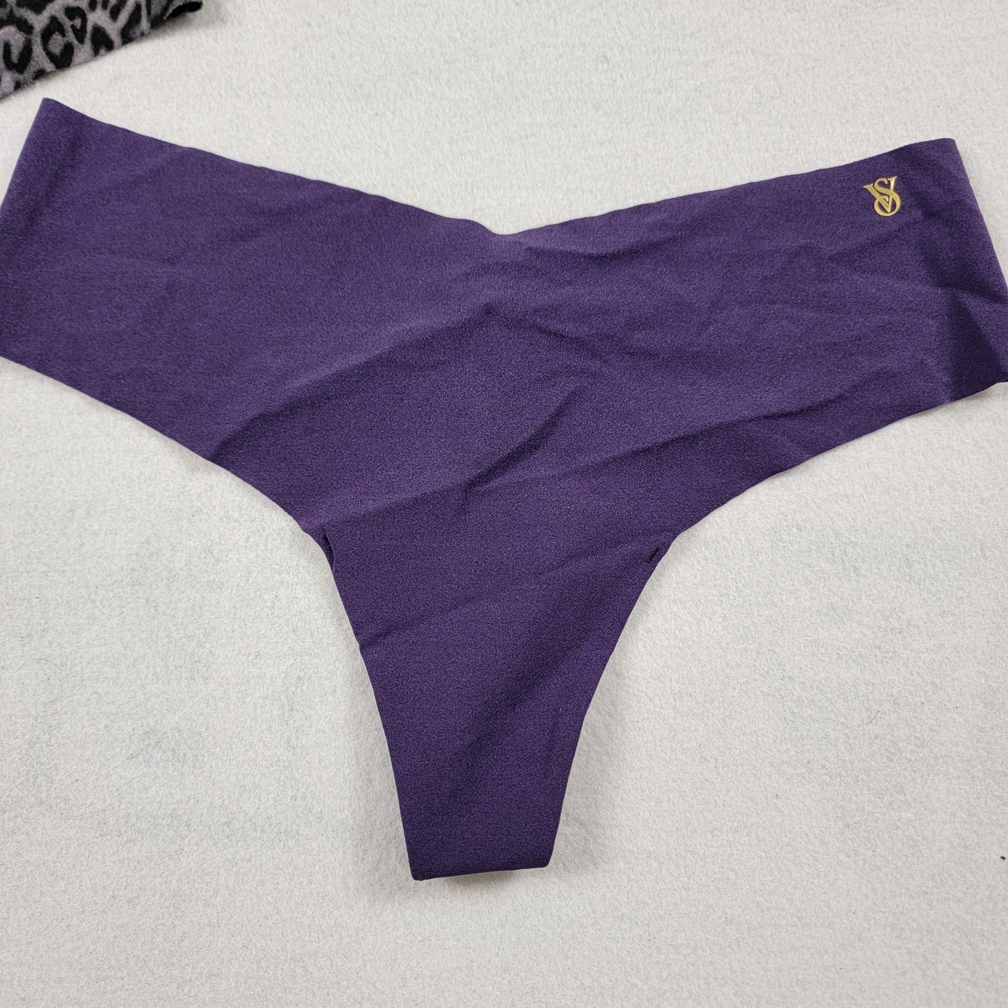 Victoria's Secret Thong/String Panties 3pk Sz M2