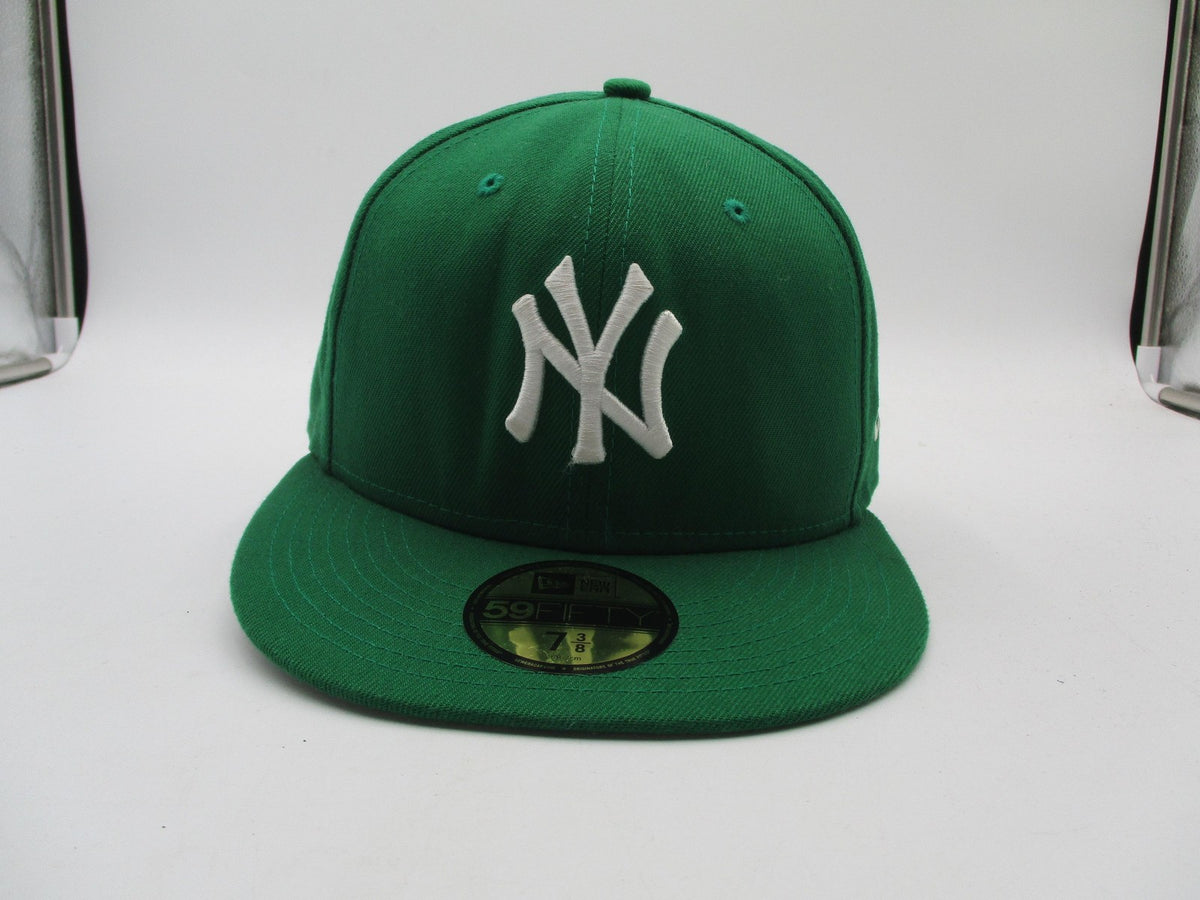 New York Yankees Hat Cap Fitted Mens 7 3/8 Green MLB Baseball 59FIFTY New Era0