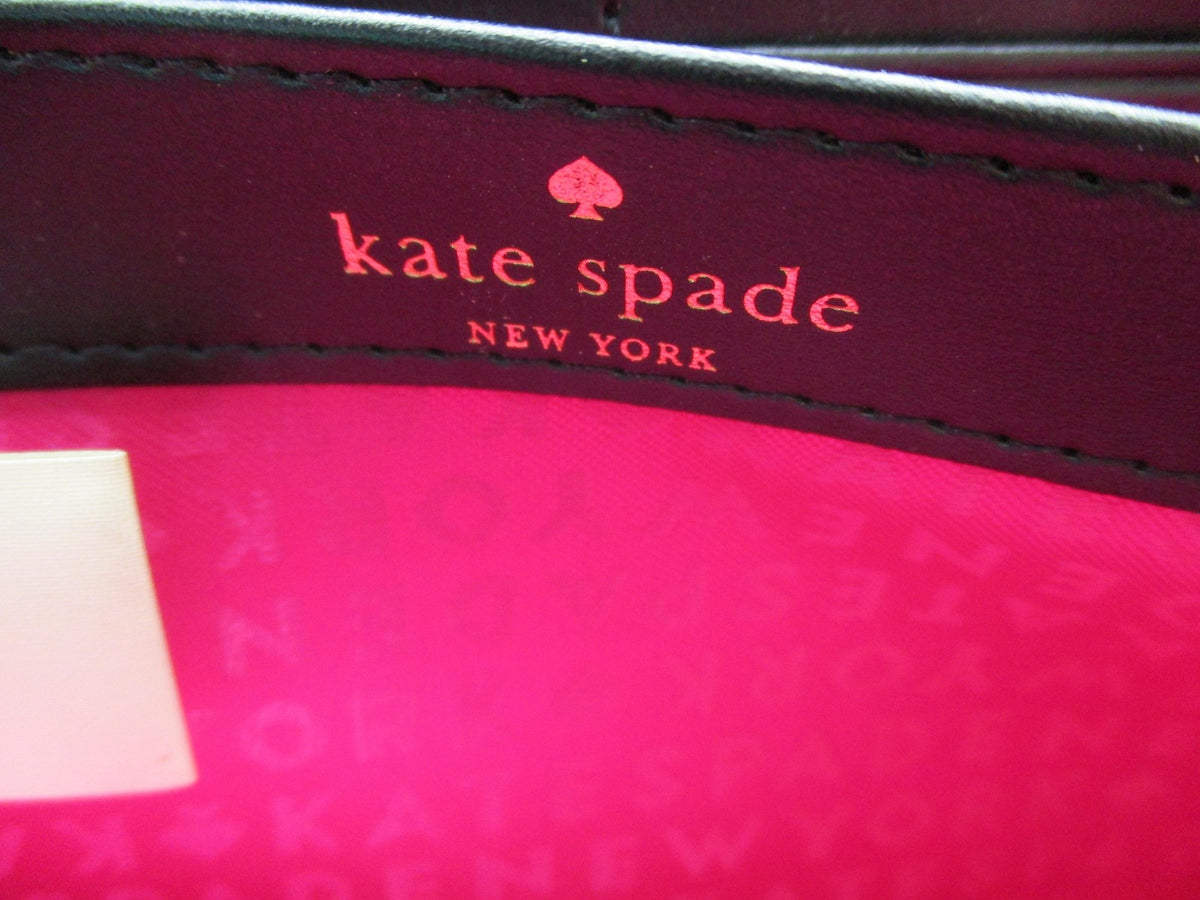 Kate Spade Wallet Women's One Size Black Striped Patent Zip Around Wristlet5