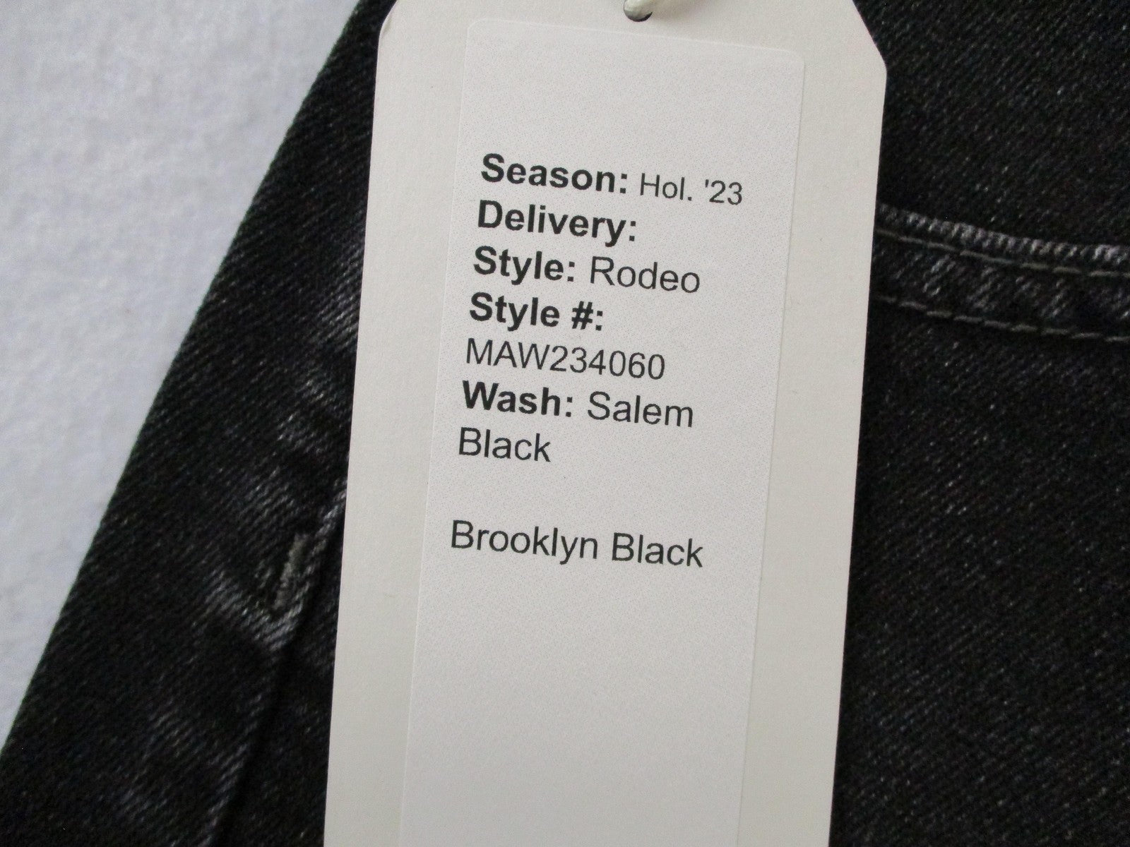 Modern American Rodeo Drive Jeans Womens 26 Black Straight Leg Salem Boston 14763