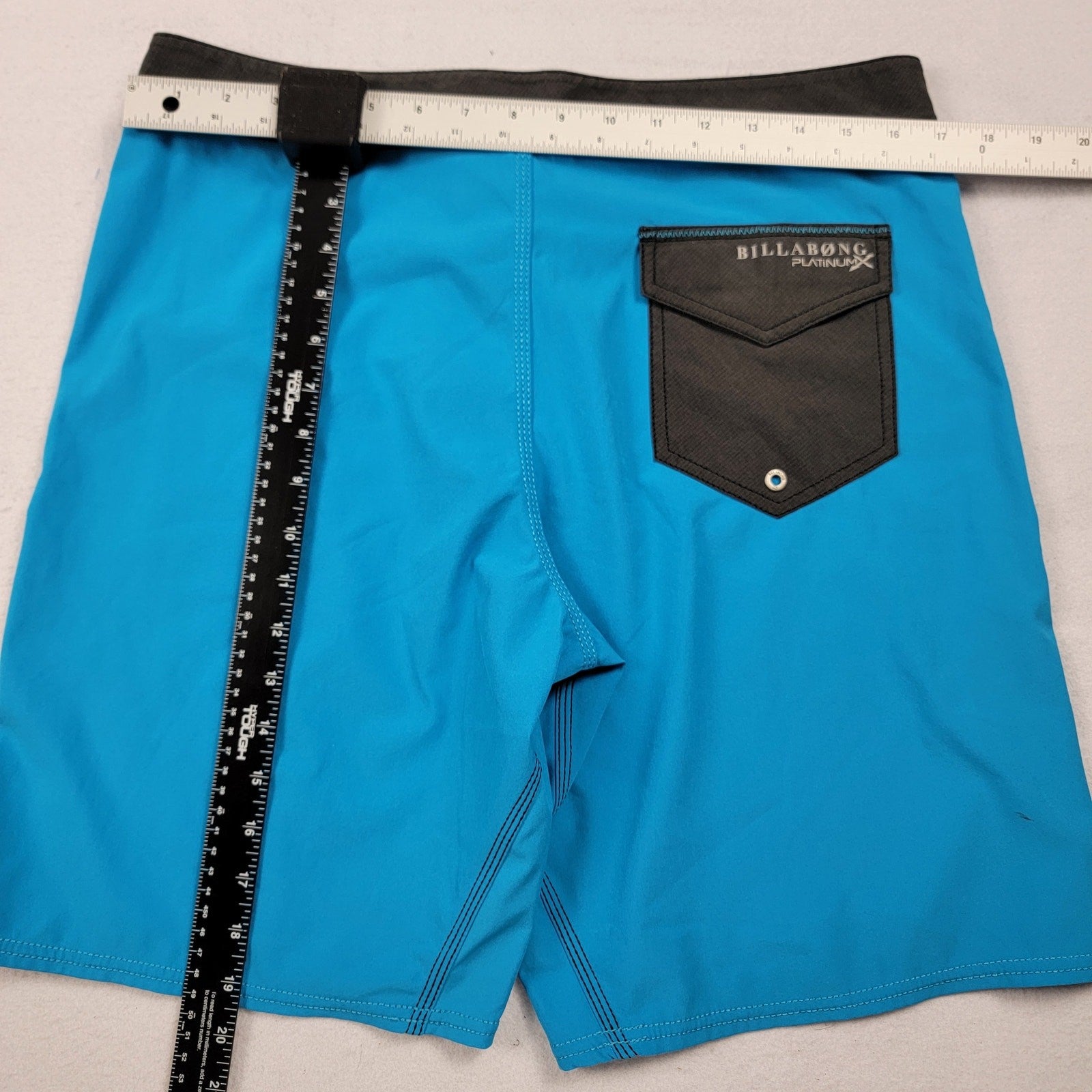 Billabong Men's Blue Shorts  Size 33  Preowned5