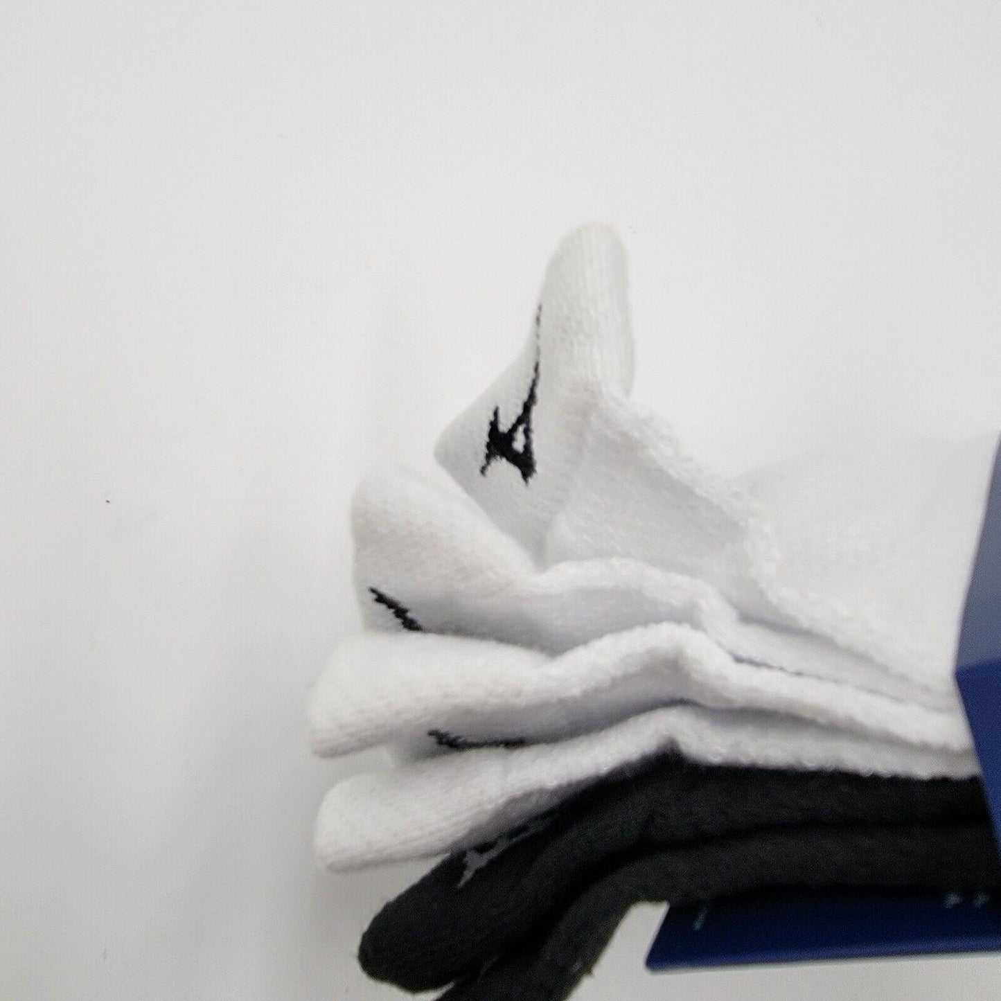 Mizuno Training DryLite Training Mid Socks 3 Pack (2White/1 Black) Size Adult L6