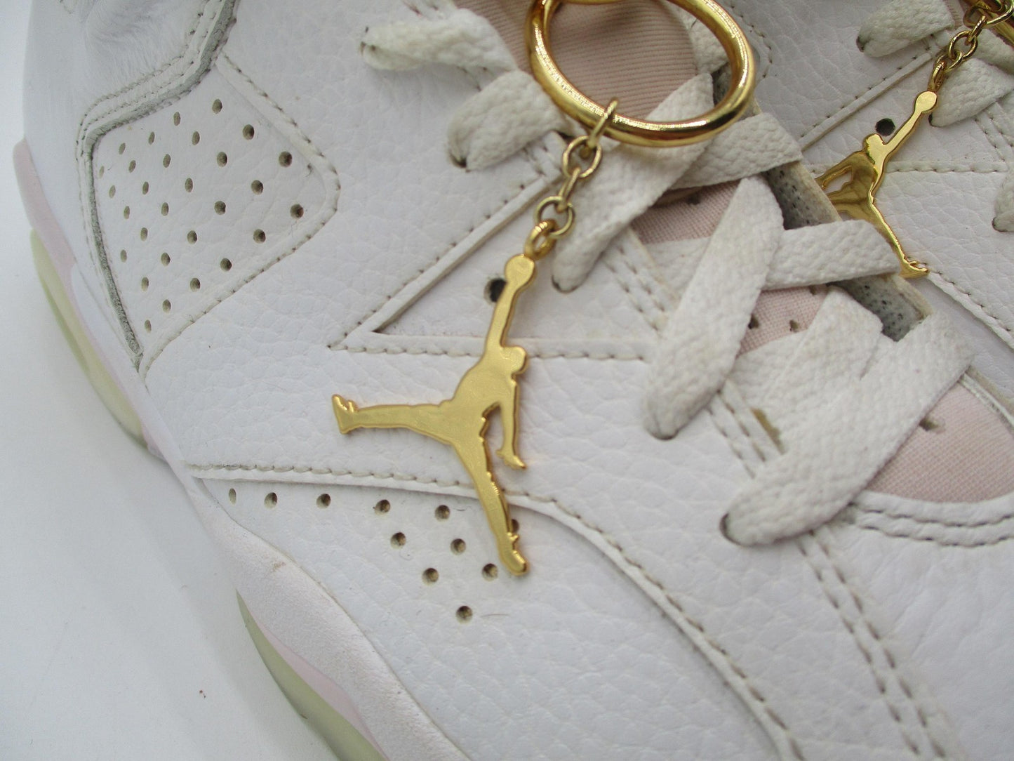 Air Jordan 6 Retro Gold Hoops Shoes Womens Size 7 White Pink Sneakers DH9696-1004