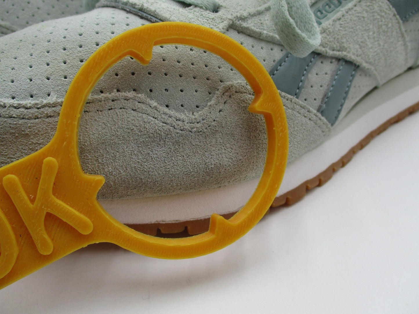 Reebok Classic Harman Shoes Womens Size 9 Mint Green Suede Gum Teal DV7058 1F614