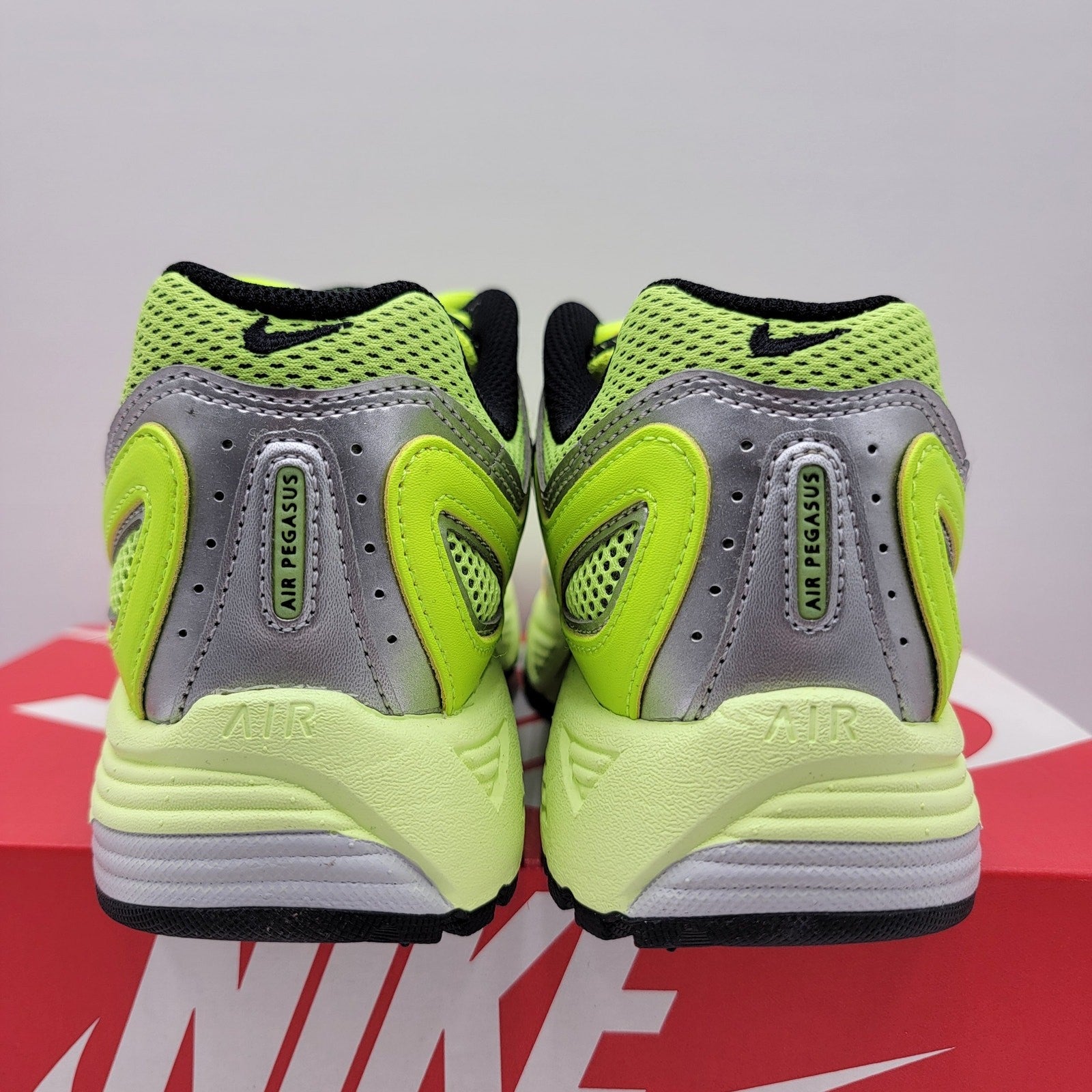 Nike Air Pegasus 2K5 'Volt' Women's Size 7 - New in Box4