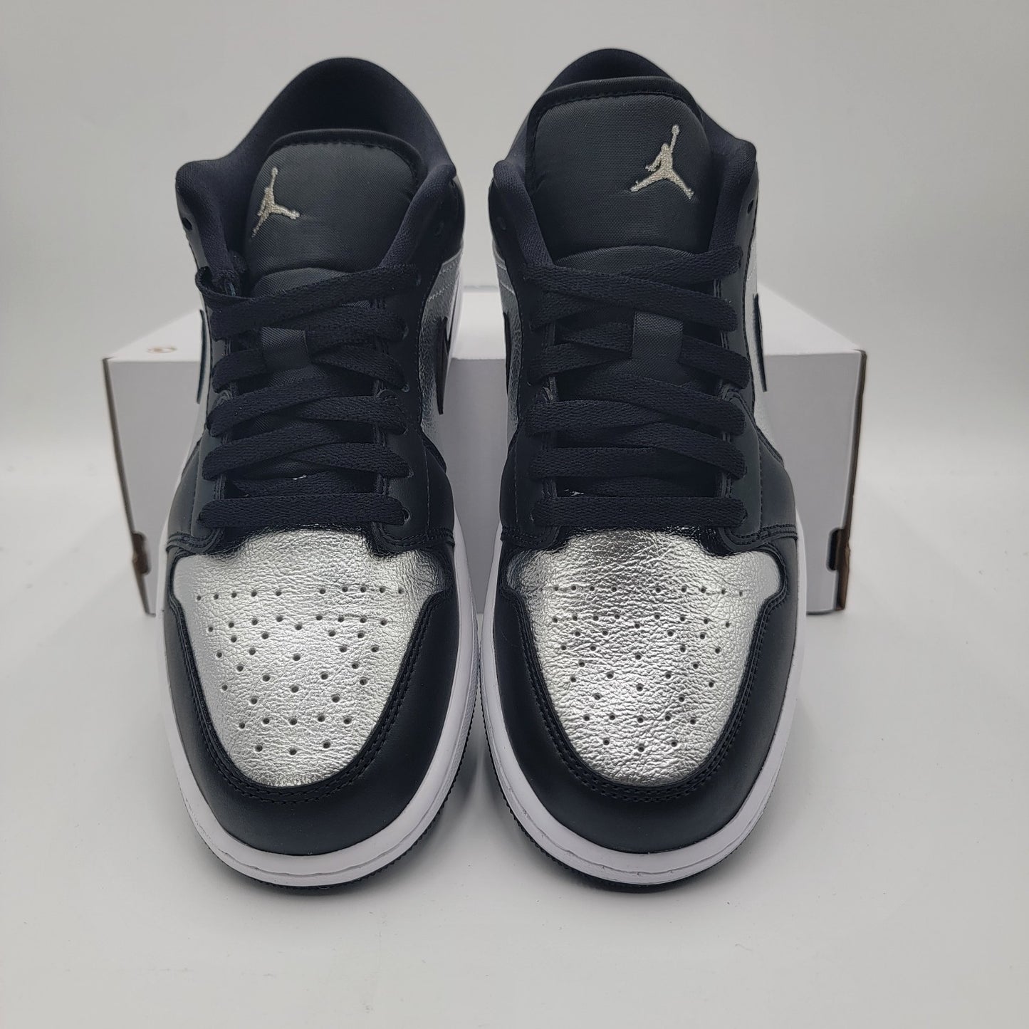 Wmns Air Jordan 1 Low SE Silver Toe DA5551-001 10.5W Blk/Silver/Wht NIB No Lid2