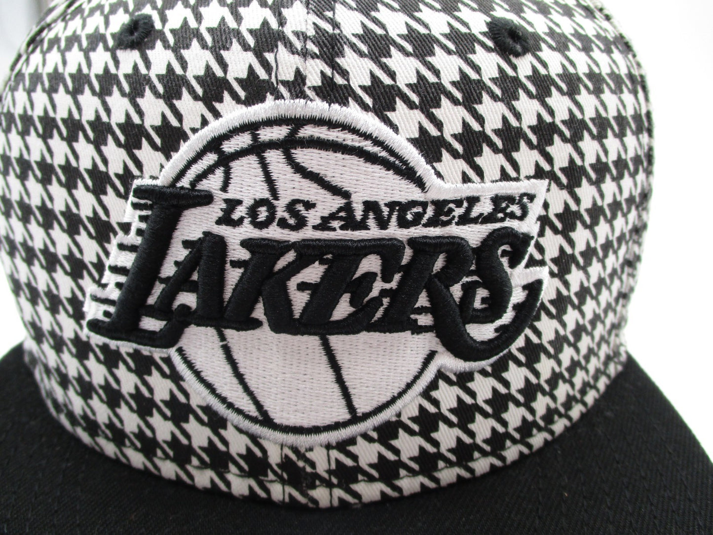 New Era Los Angeles Lakers 9Fifty Snapback Hat Black White Houndstooth NBA5