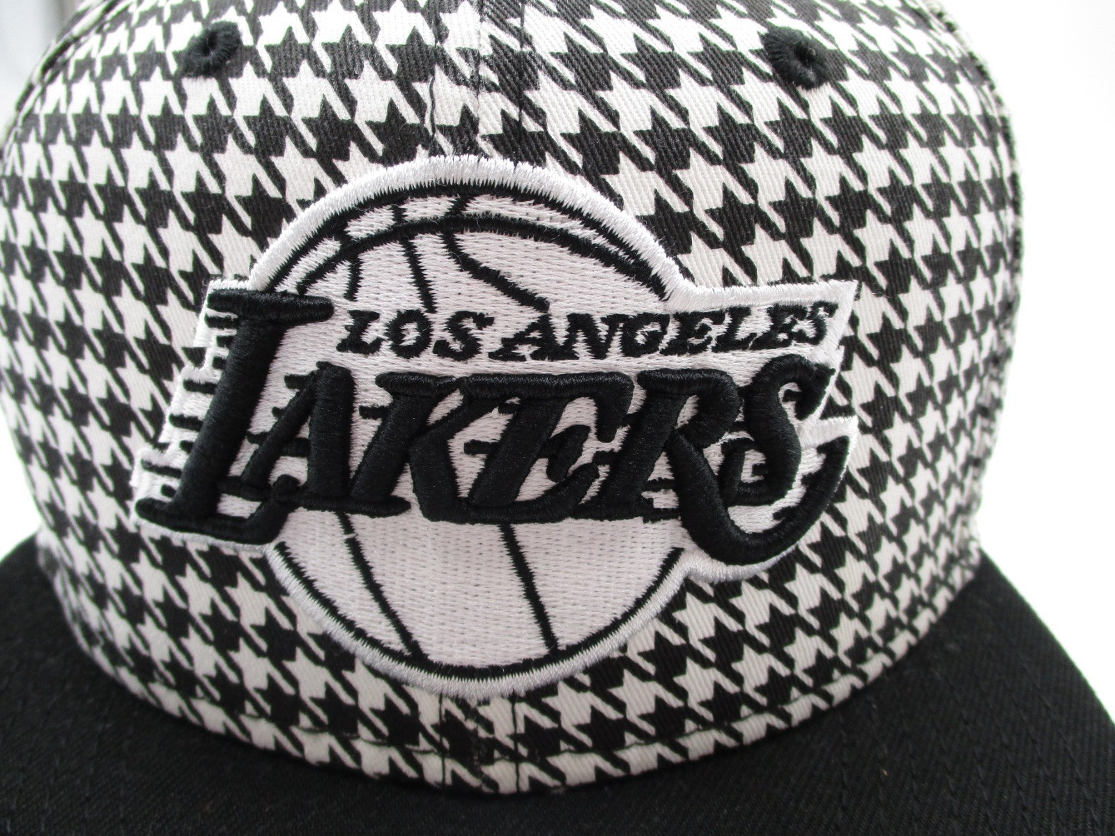 New Era Los Angeles Lakers 9Fifty Snapback Hat Black White Houndstooth NBA5