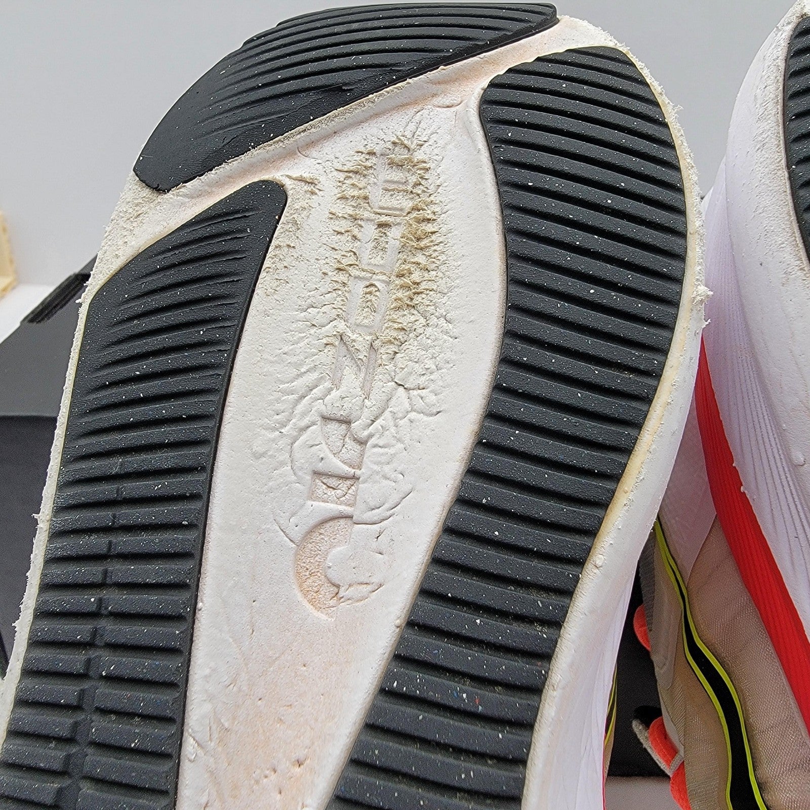 Nike Air Zoom Winflo 8 'Rawdacious' Mens Size 11 Running CW3419100