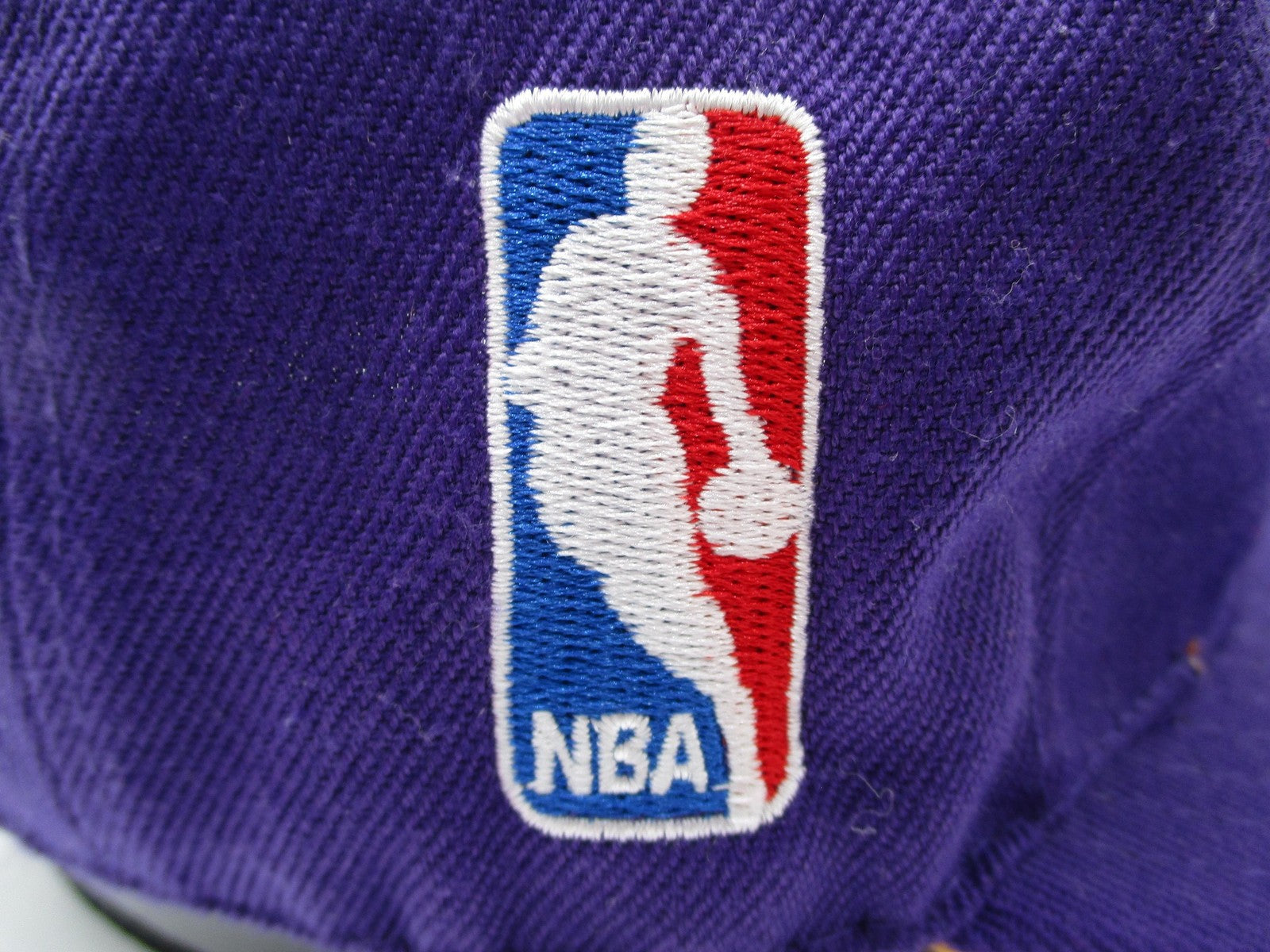 Los Angeles Lakers Hat Cap Snap Back One Size Purple NBA New Era James 238