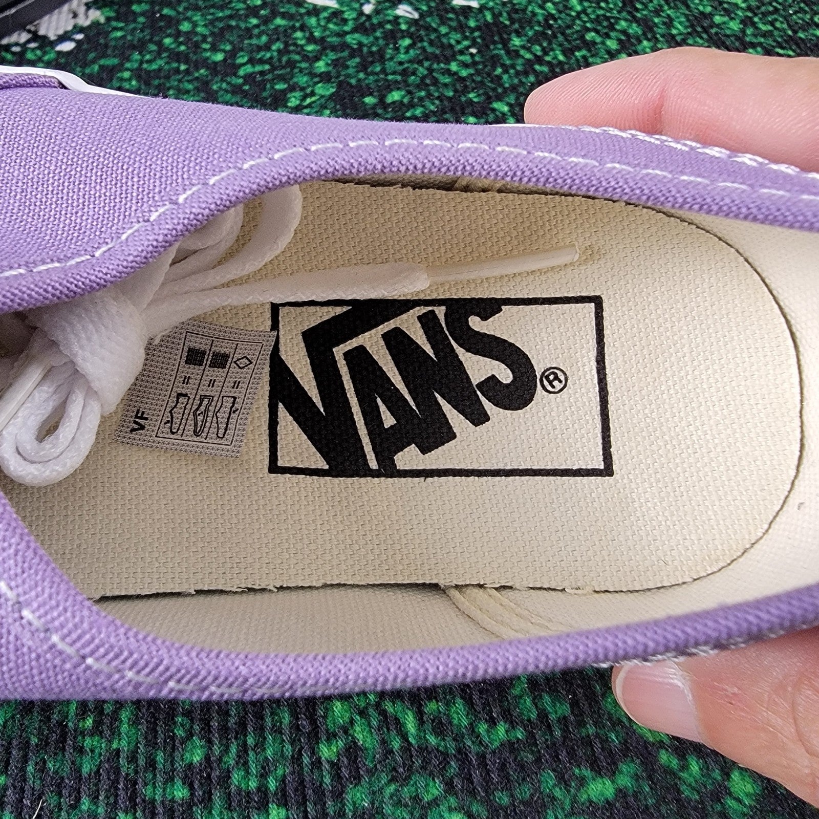Vans Authentic Chalk Violet True White Sneakers Women 5.5 / Men 4.0 NIB4
