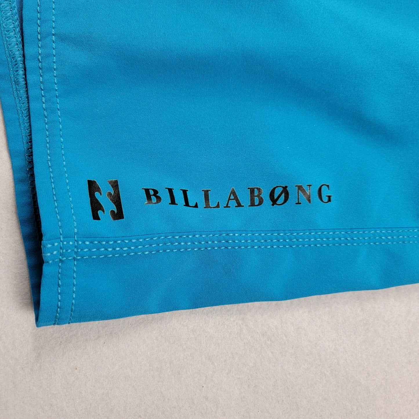 Billabong Men's Blue Shorts  Size 33  Preowned4