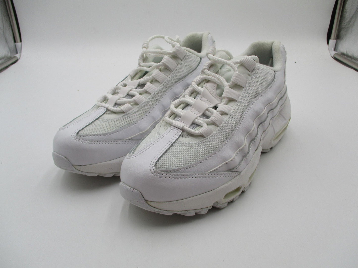 Nike Air Max 95 Shoes Youth Size 6.5Y Triple White Leather Sneakers CJ3906-1000