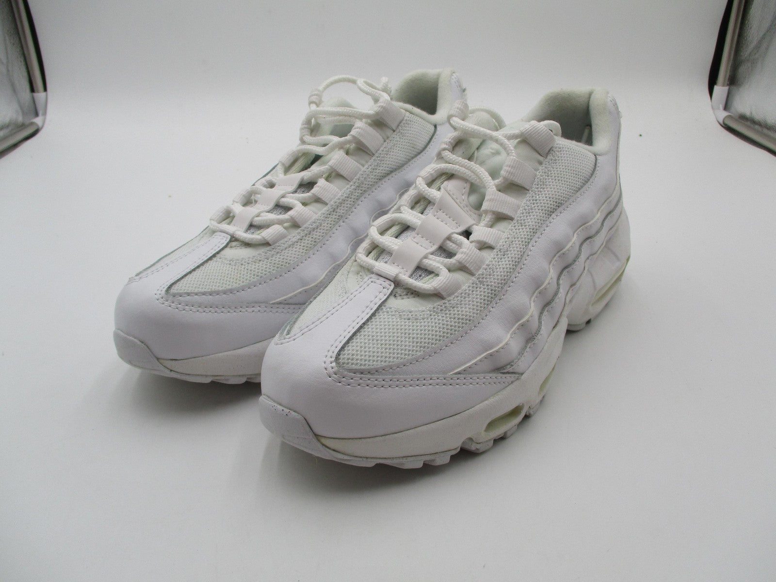 Nike Air Max 95 Shoes Youth Size 6.5Y Triple White Leather Sneakers CJ3906-1000