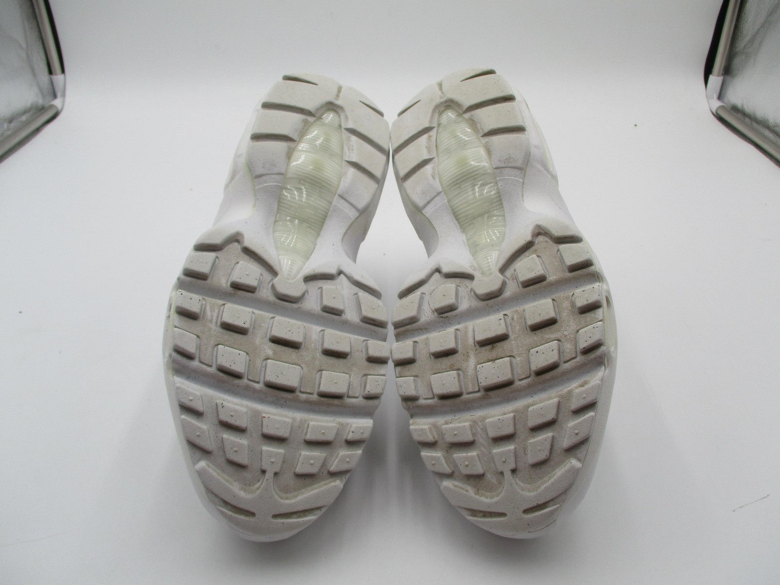 Nike Air Max 95 Shoes Youth Size 6.5Y Triple White Leather Sneakers CJ3906-10012