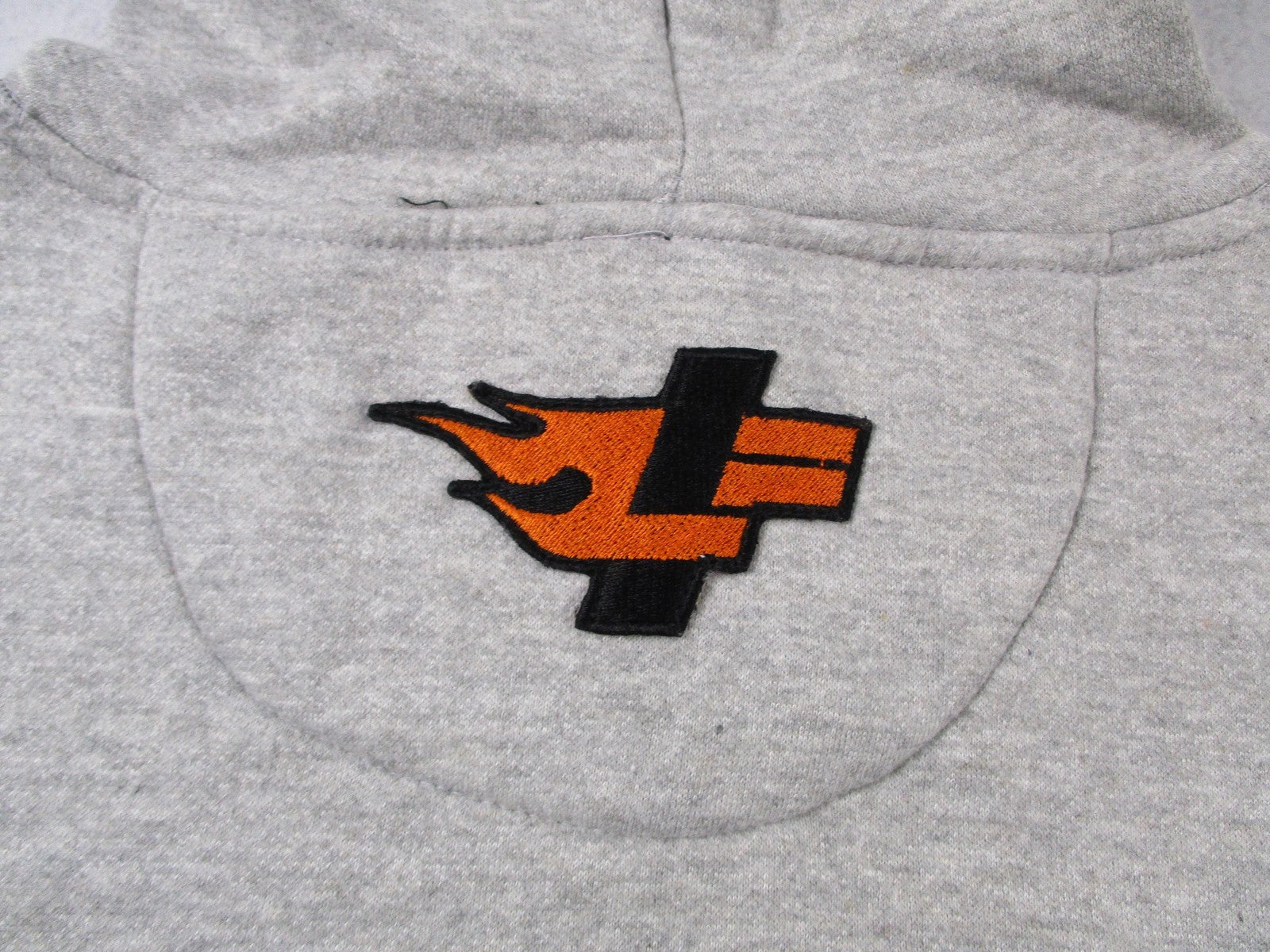 D73 USA Hot Wheels Hoodie Sweatshirt Womens M Light Grey Pullover Graphic 129411