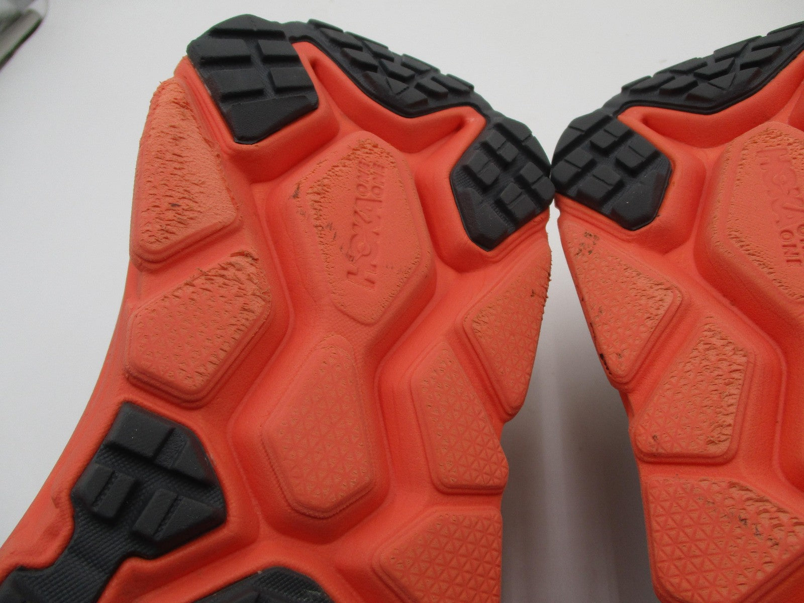 Hoka One One Challenger ATR 6 Shoes Womens Size 8.5 Gray Orange Trail 110651210