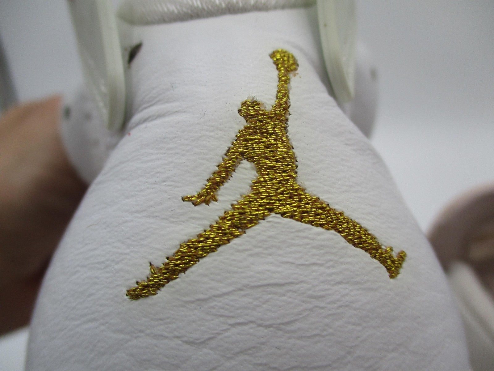 Air Jordan 6 Retro Gold Hoops Shoes Womens Size 7 White Pink Sneakers DH9696-10012