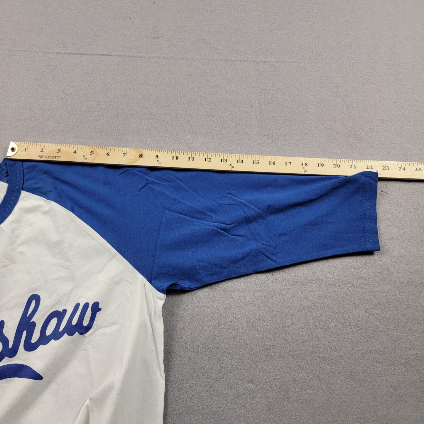 The Marathon Clothing Crenshaw Shirt Mens Small White Royal Raglan MRT886189