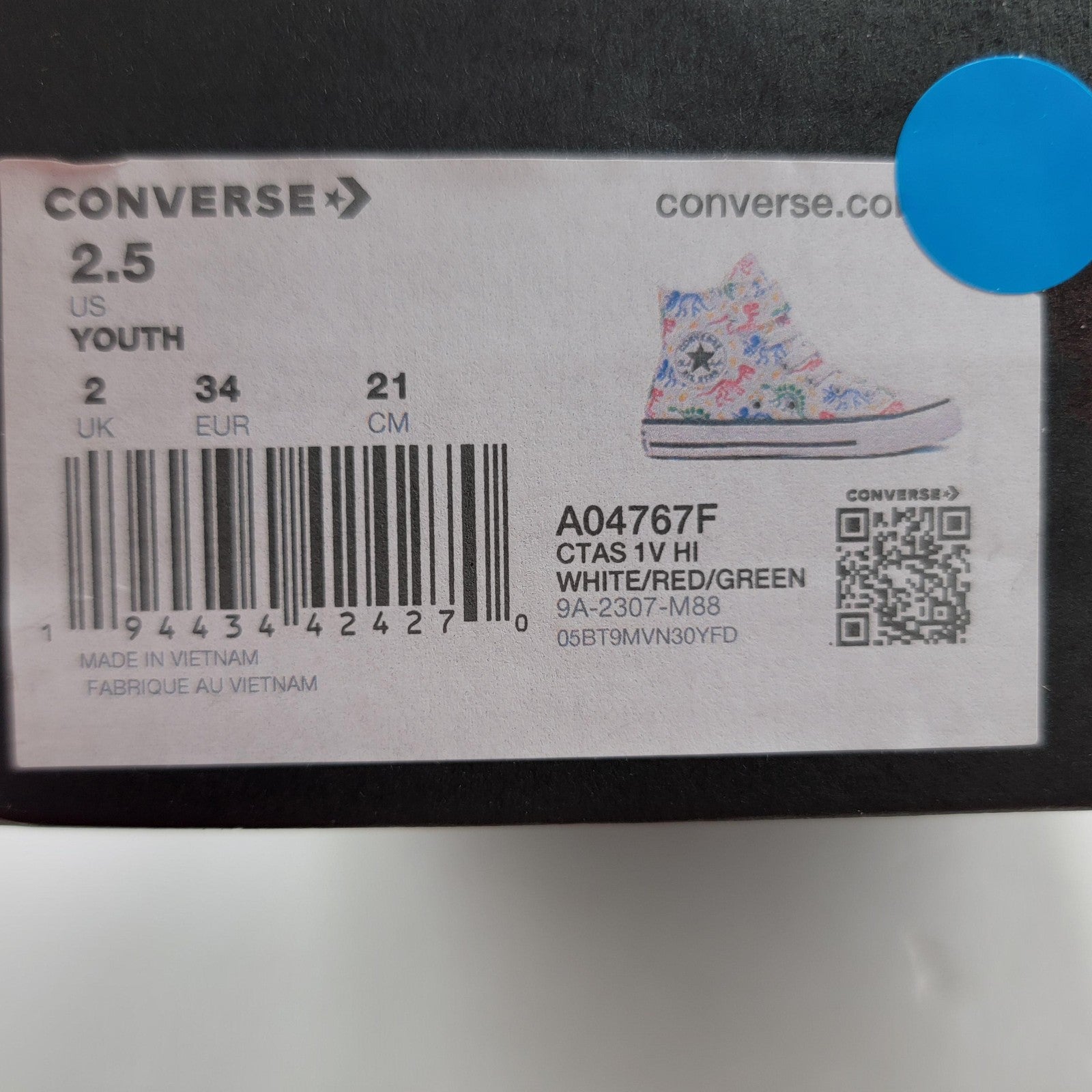 Converse Chuck Taylor All Star Shoes Youth Size 2.5 White Dinosaur Print A04767F9