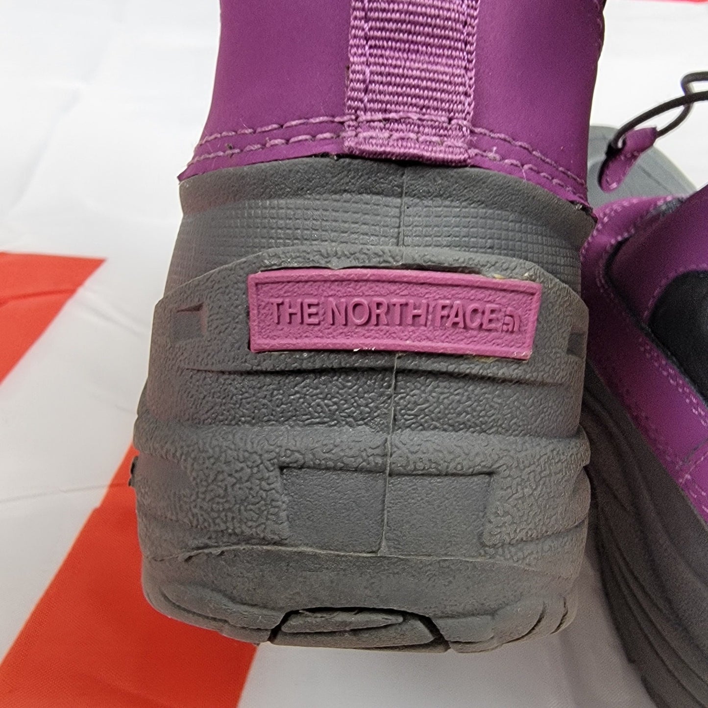 The North Face Alpenglow II Waterproof Girls Winter Boot Sz 24