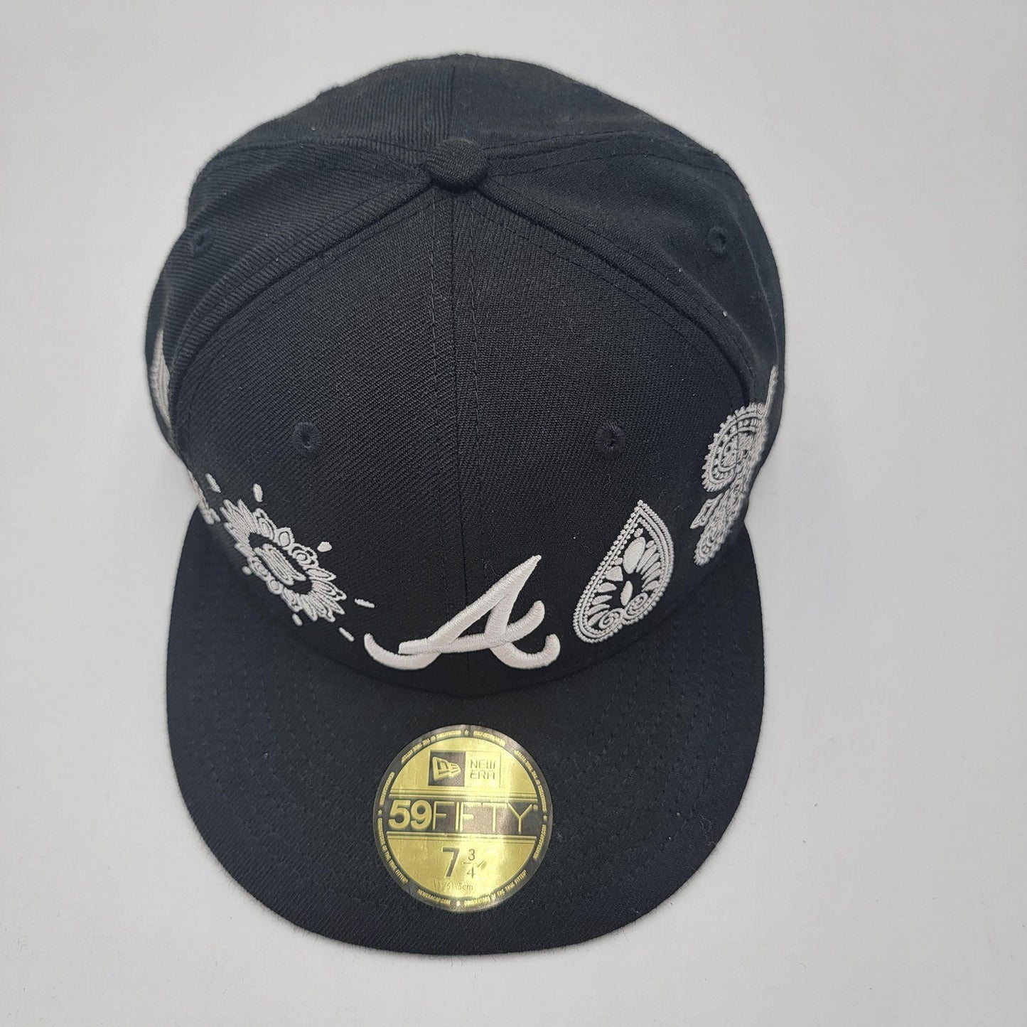 Atlanta Braves Hat Cap Fitted Mens 7 3/4 MLB Baseball Paisley Elements New Era5