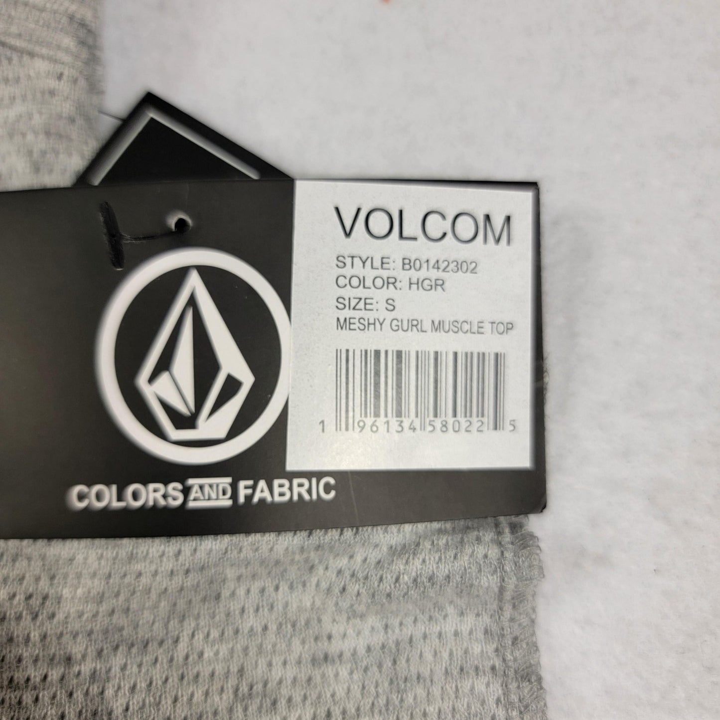 2 Piece Shirt Bundle Grizzly Grip Tape & Volcom Sz S