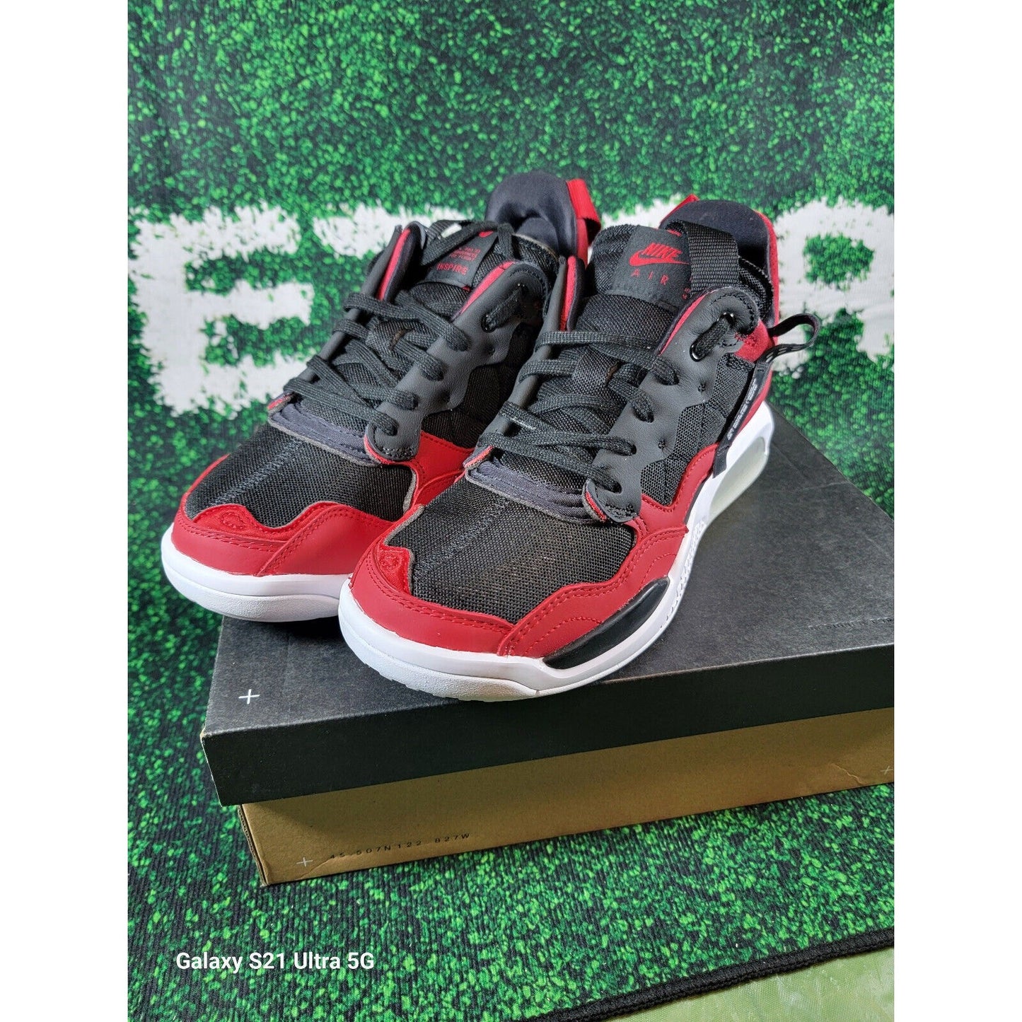 Jordan MA2 Bred W  CW5992600 Size 10.5  with original box excellent condition4
