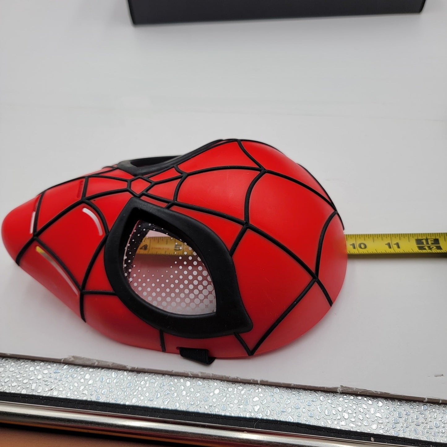 Spiderman Mask and Black Panther Light Up Mask 2 Pack Bundle4