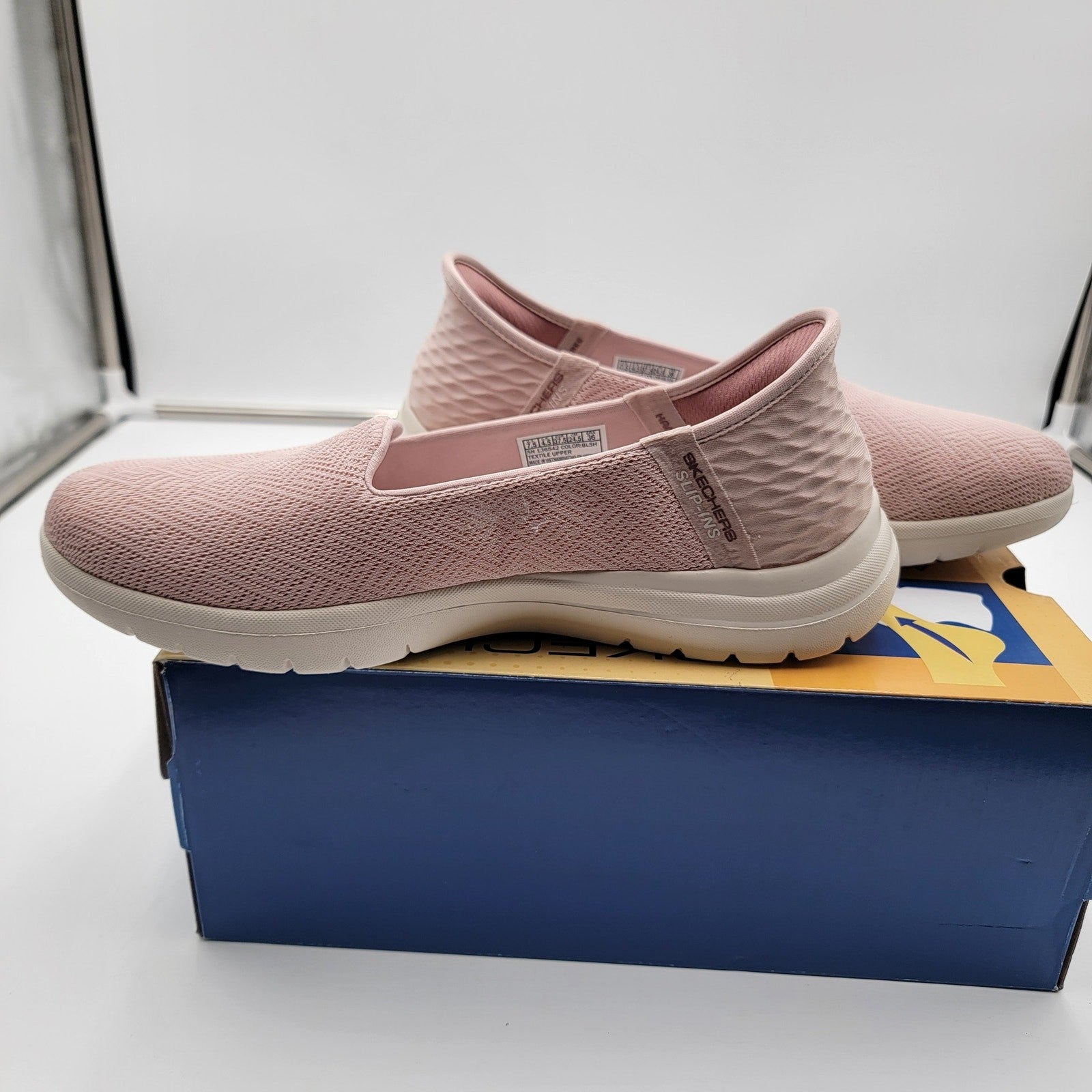Skechers Wmns On the Go Flex Astonish Sz 7.5 Pink/Wht 1365421