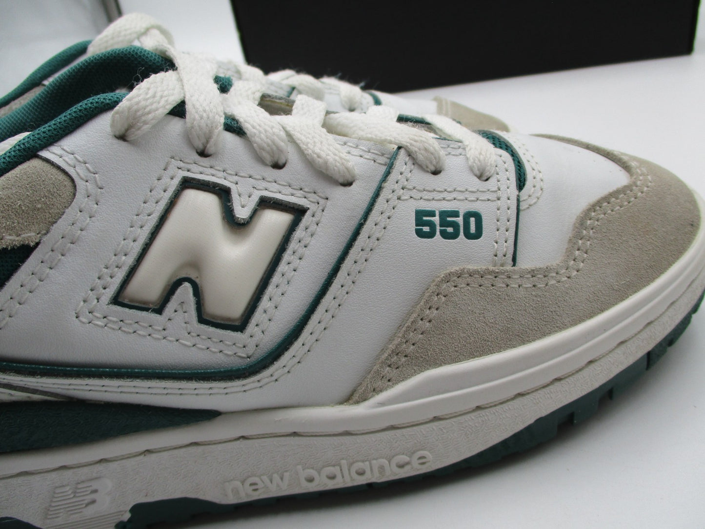 New Balance 550 White Green GSB550TA Youth Size 5Y Leather Suede Retro (1B5)8