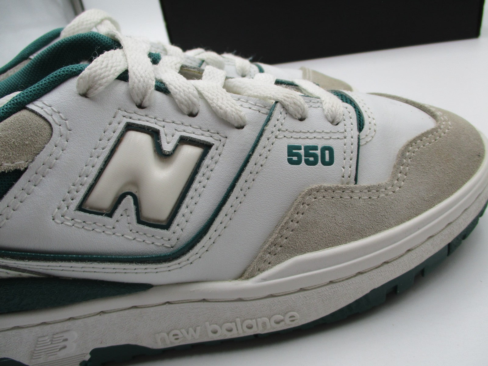 New Balance 550 White Green GSB550TA Youth Size 5Y Leather Suede Retro (1B5)8