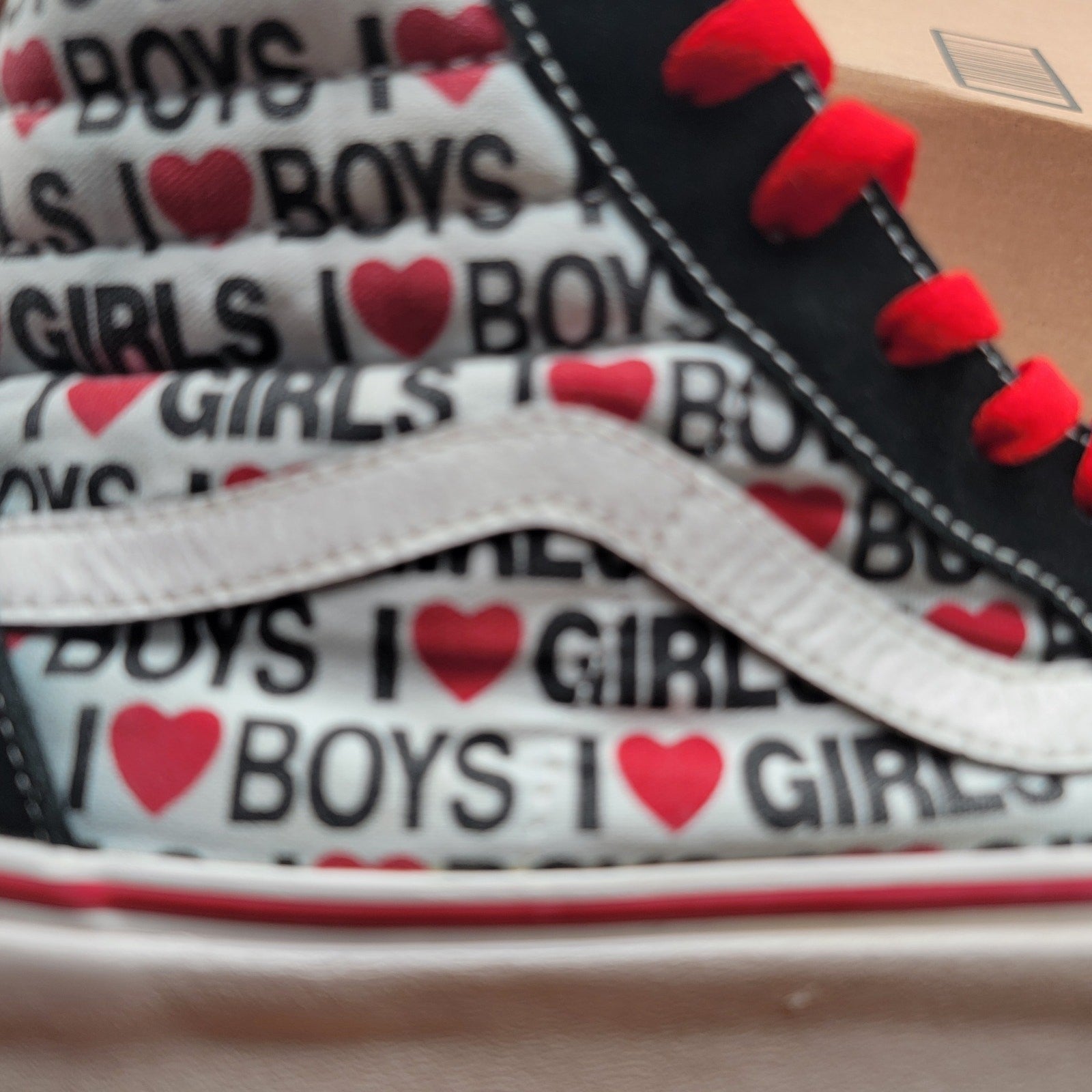 Vans Sk8 Hi (i Heart) Black/White Sz 9M/10.5W