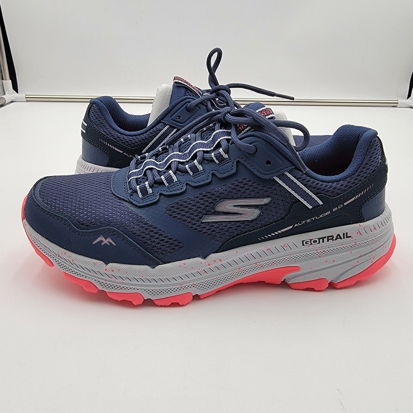 Skechers Go Run Trail Altitude 2.0 Ravine Wm Sz 7.5 129525/NVPK0