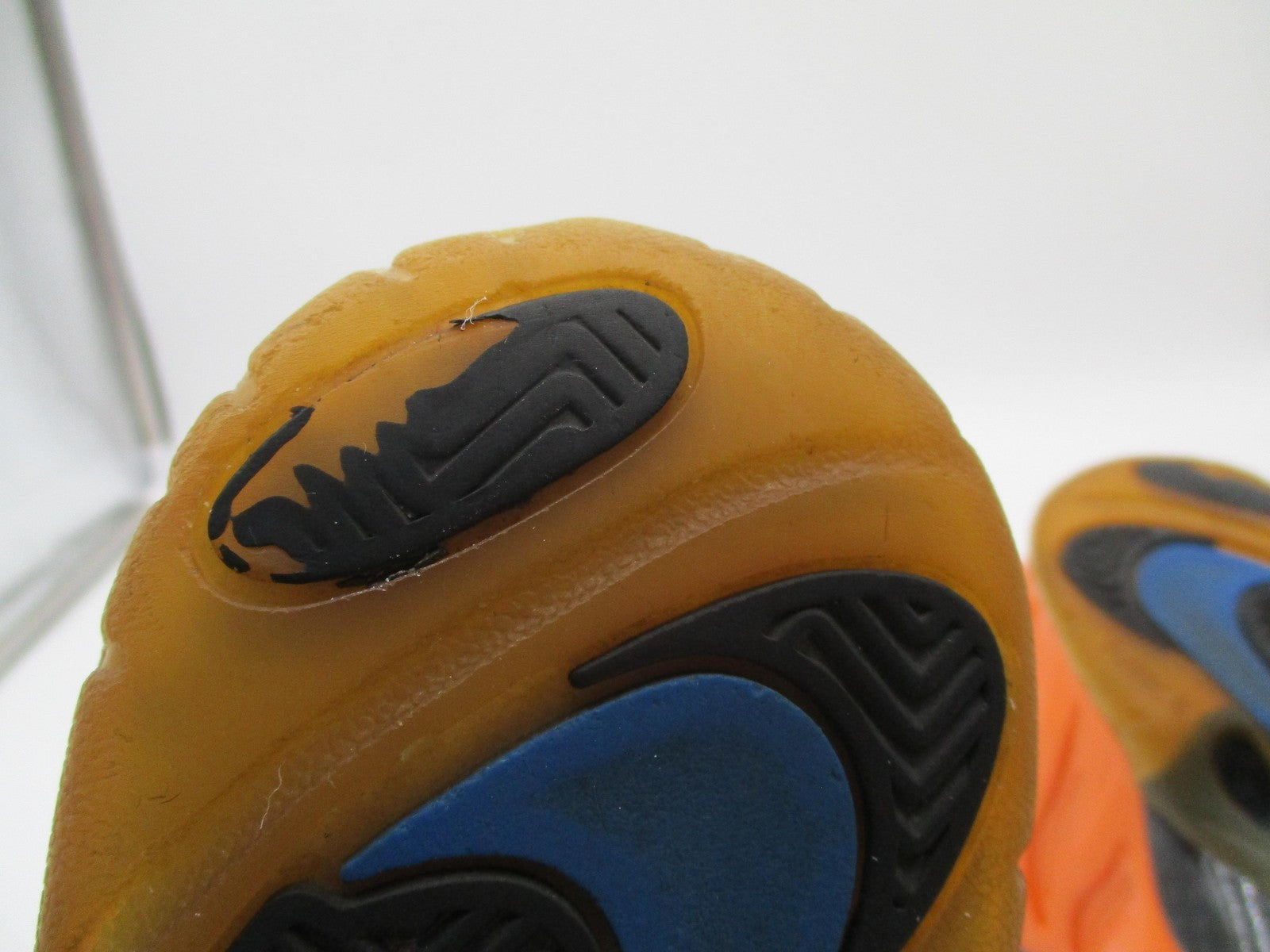 Nike Little Posite One NY Knicks Size 7Y Orange Blue Foamposite 644791800 1O615