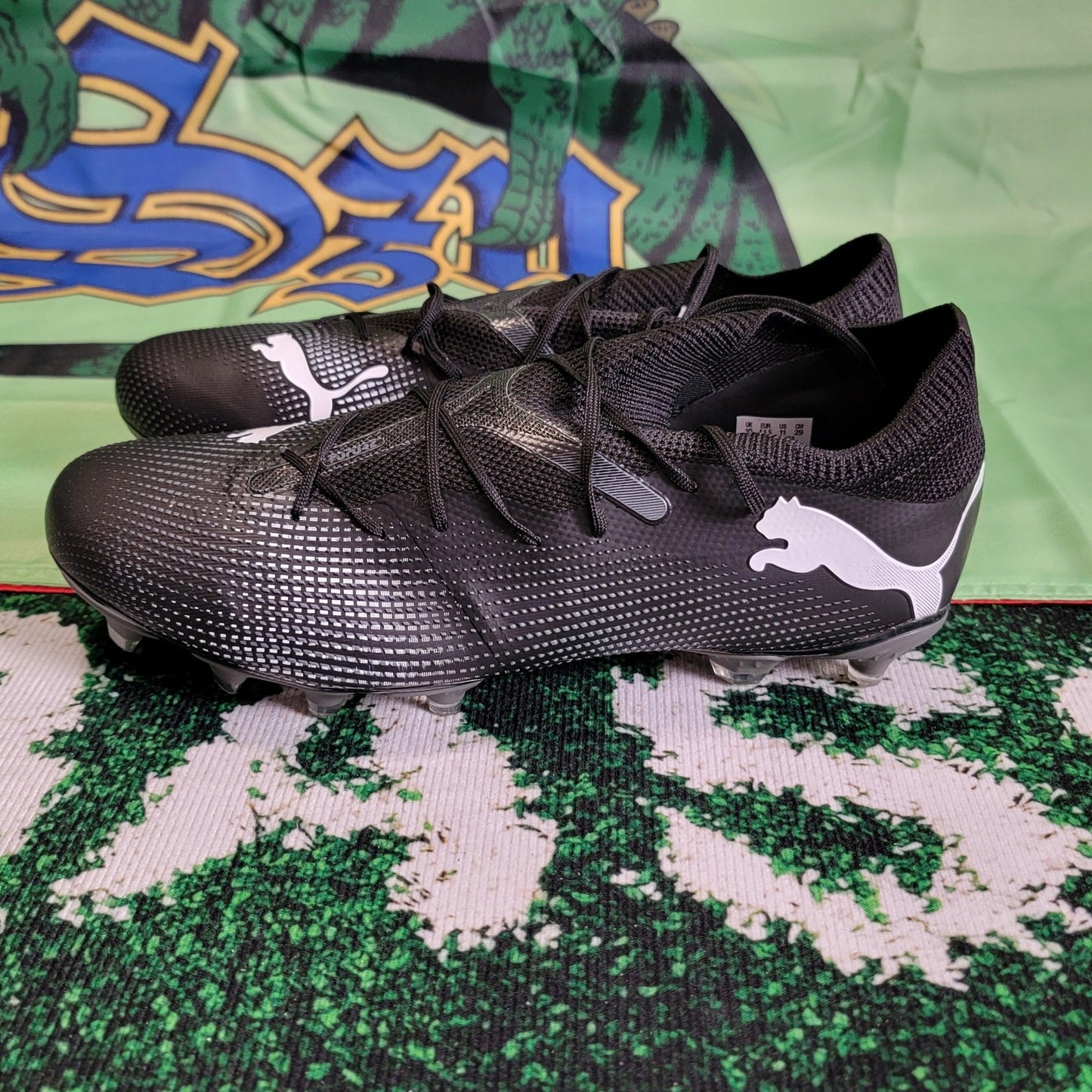 Puma Future 7 Match FG Cleats  Black/White  Men's Size 11 107715021