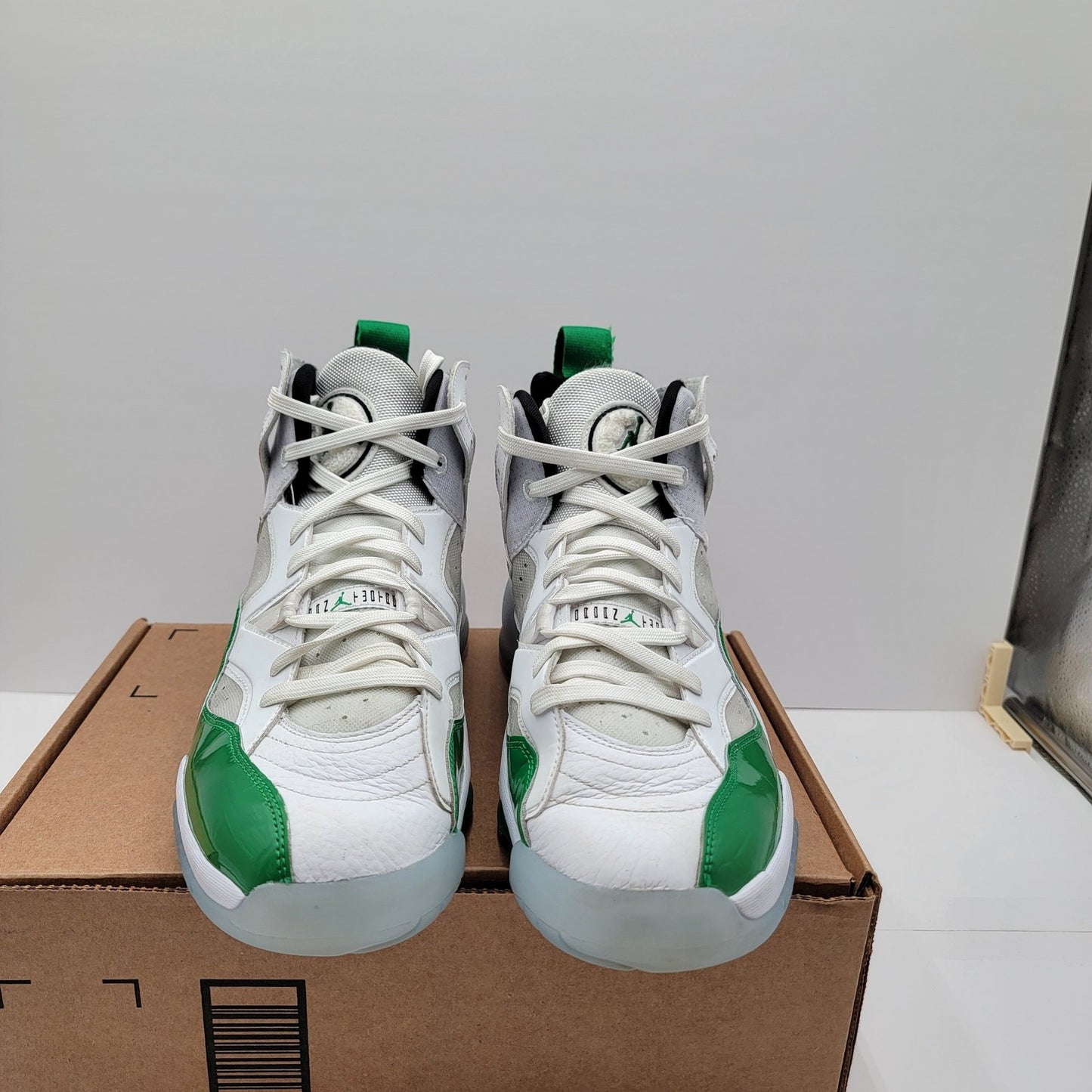 Nike Jumpman Two Trey 'White Lucky Green' Mens Sz 10.5 DJ1925130