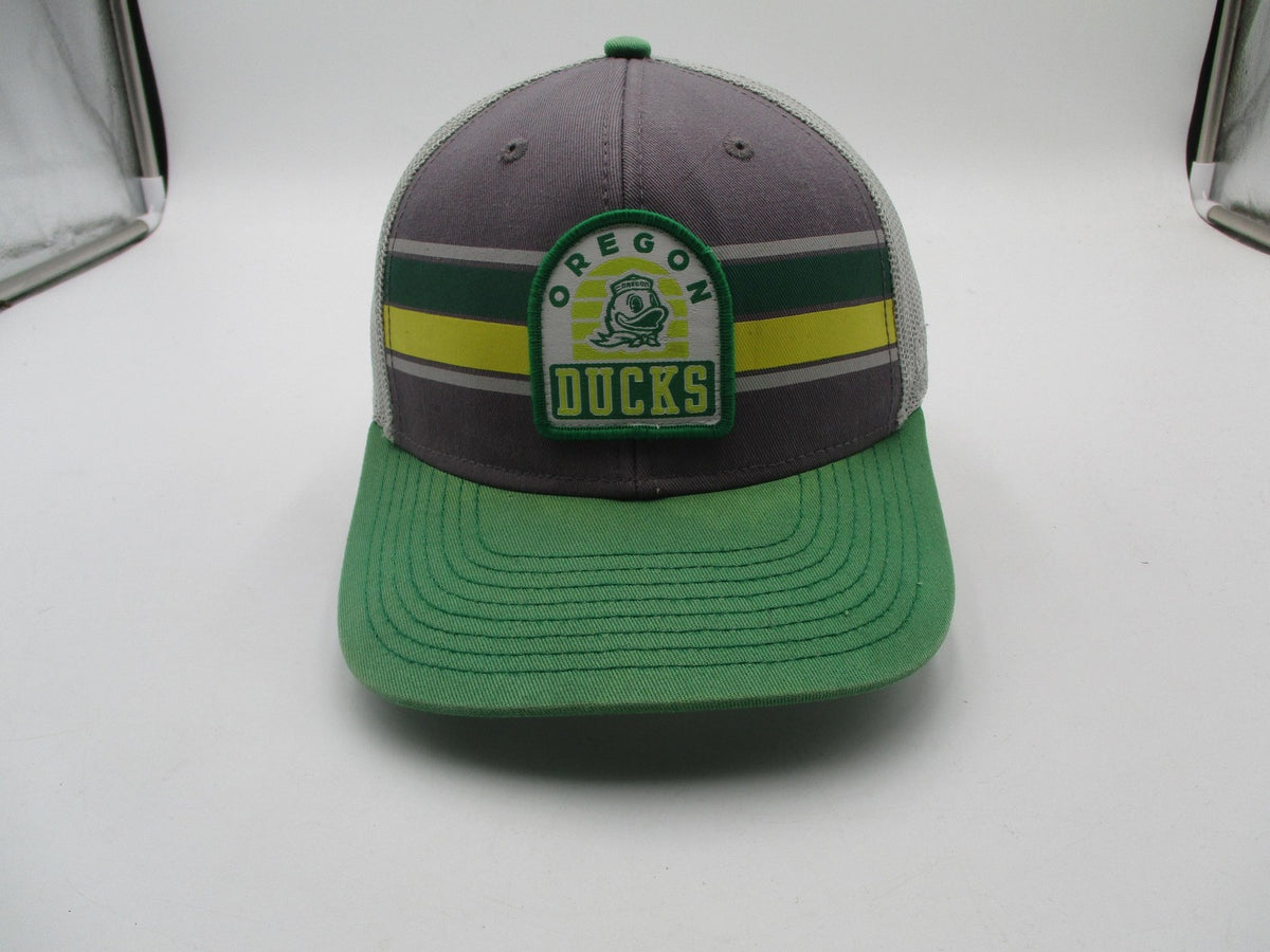 Oregon Ducks Hat Cap Snap Back One Size Green NCAA Football Top Of The World0