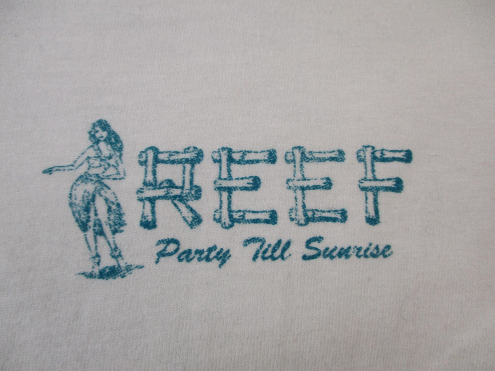 Reef Shirt Mens Small Vintage White Party Till Sunrise Surf Graphic Tee 15023